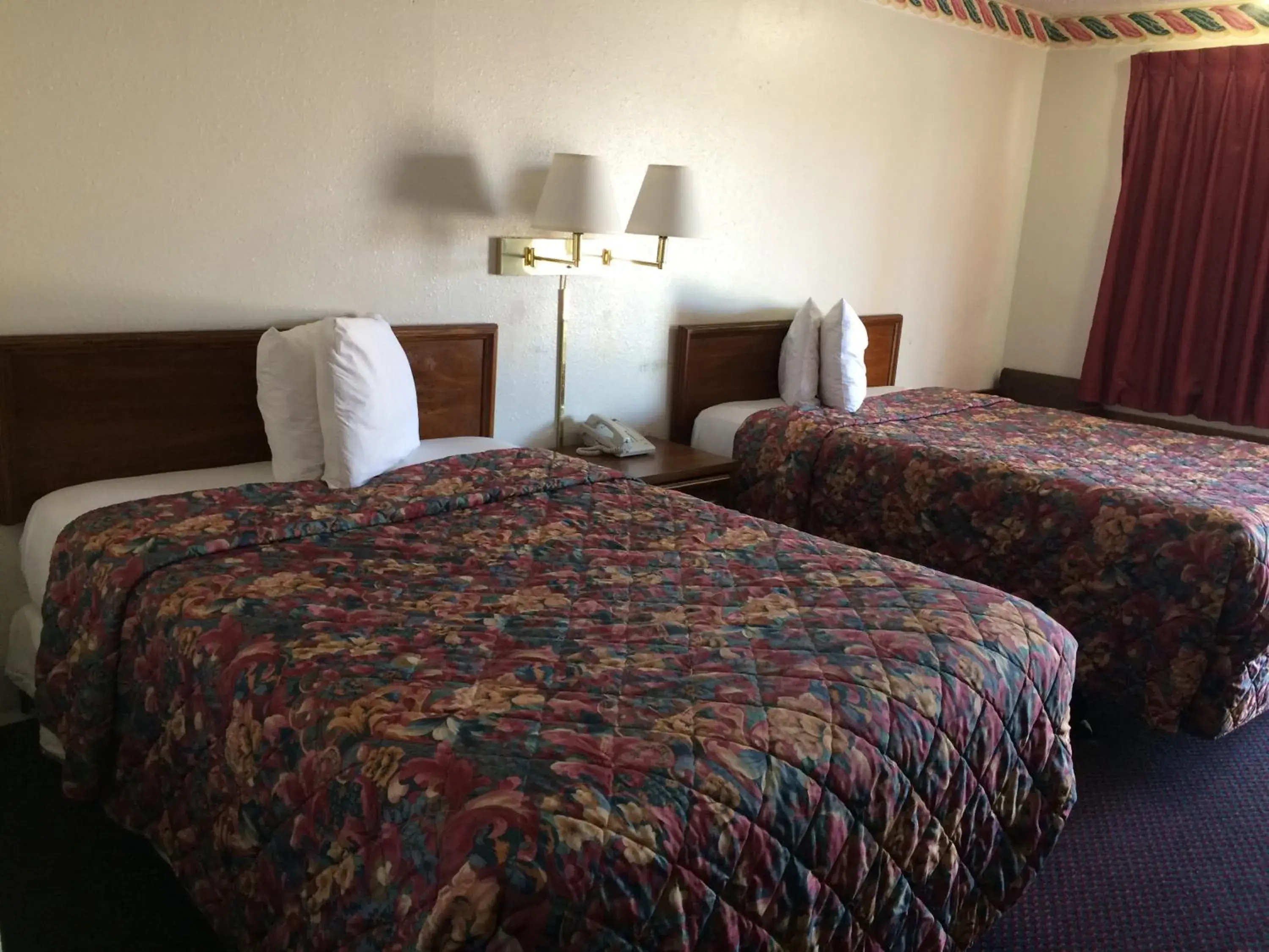 Double Room- Non-Smoking in Rexdale Inn Double Room- Non-Smoking in Rexdale Inn