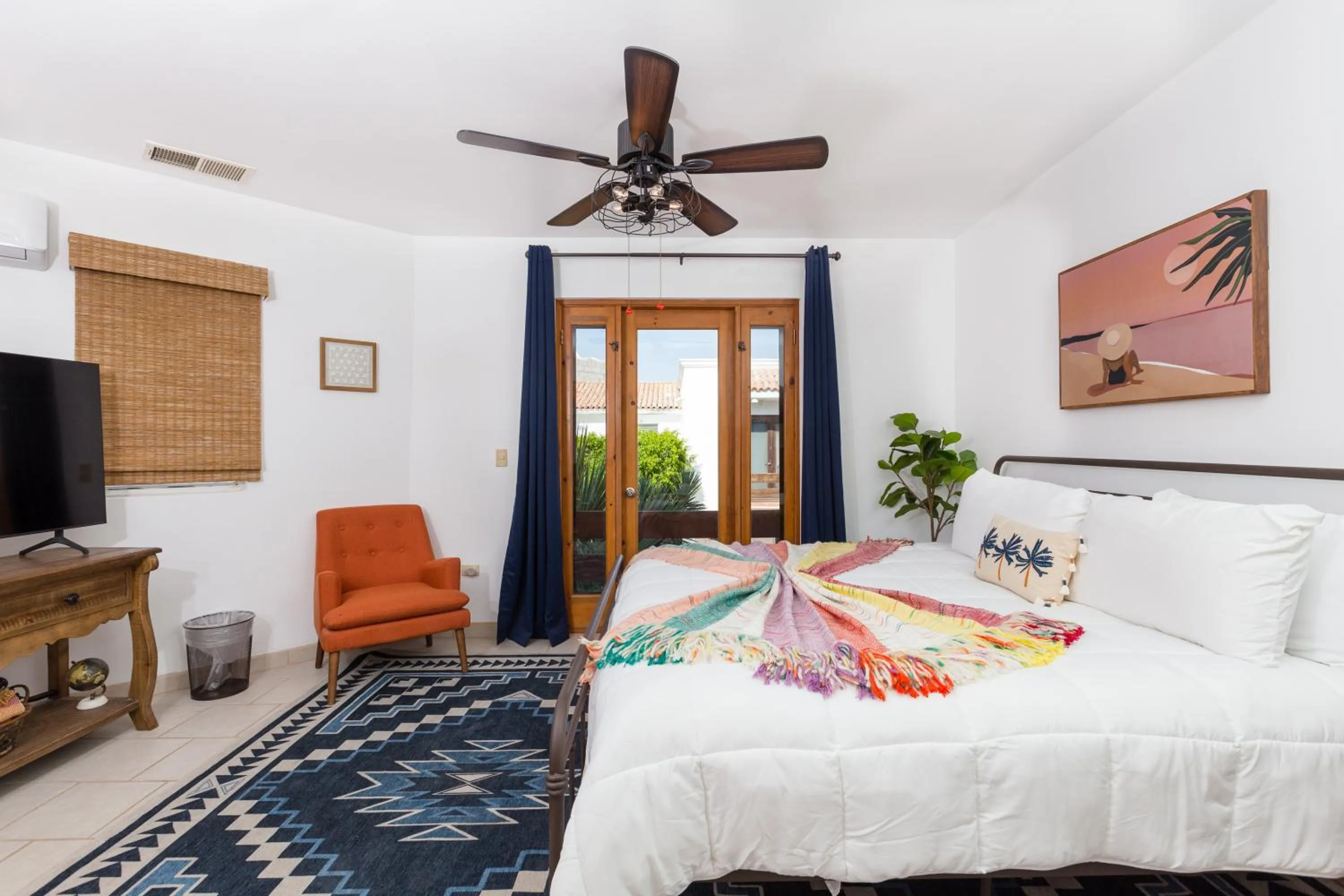 Bed in Casita de Maria by Kivoya