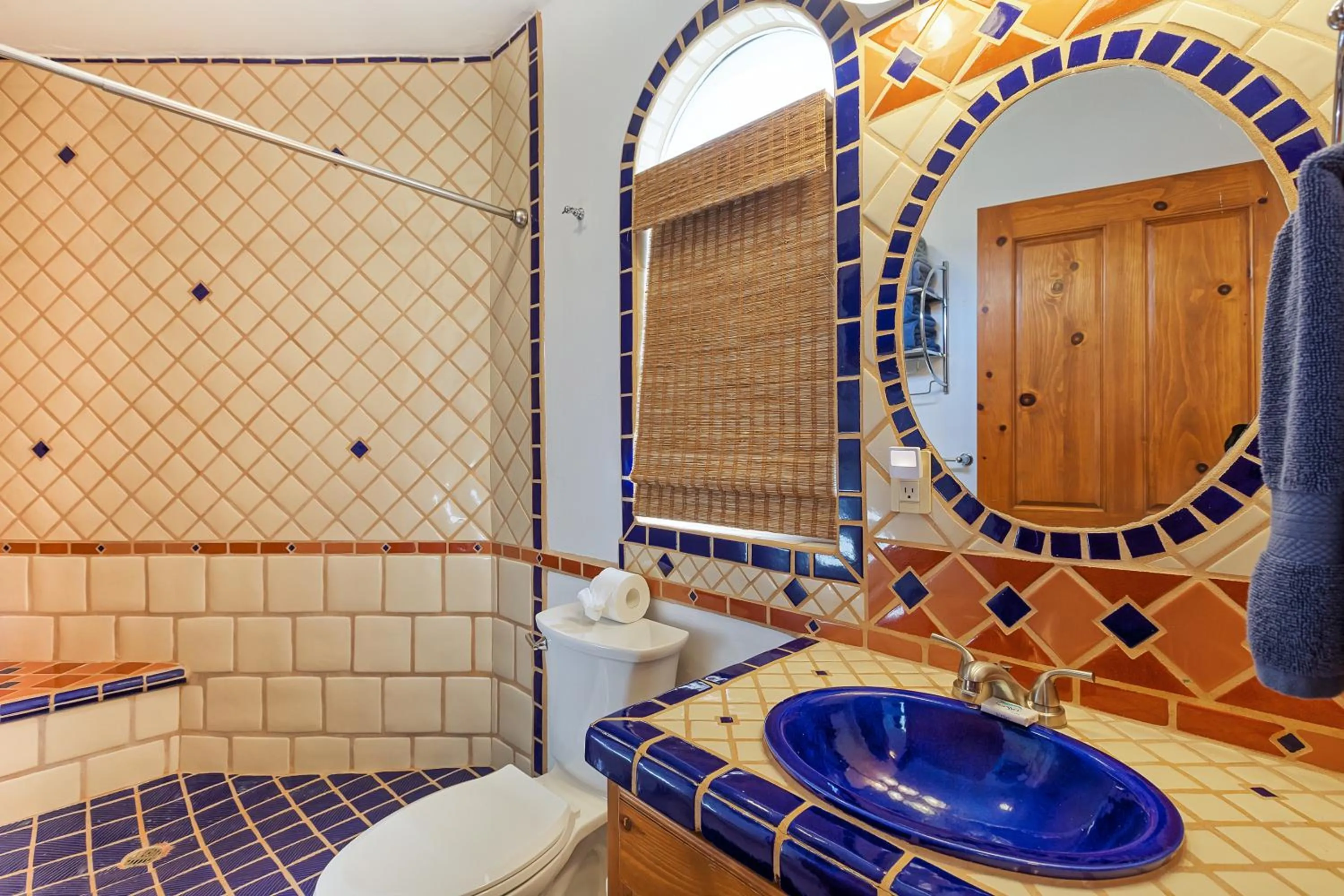Bathroom in Casita de Maria by Kivoya