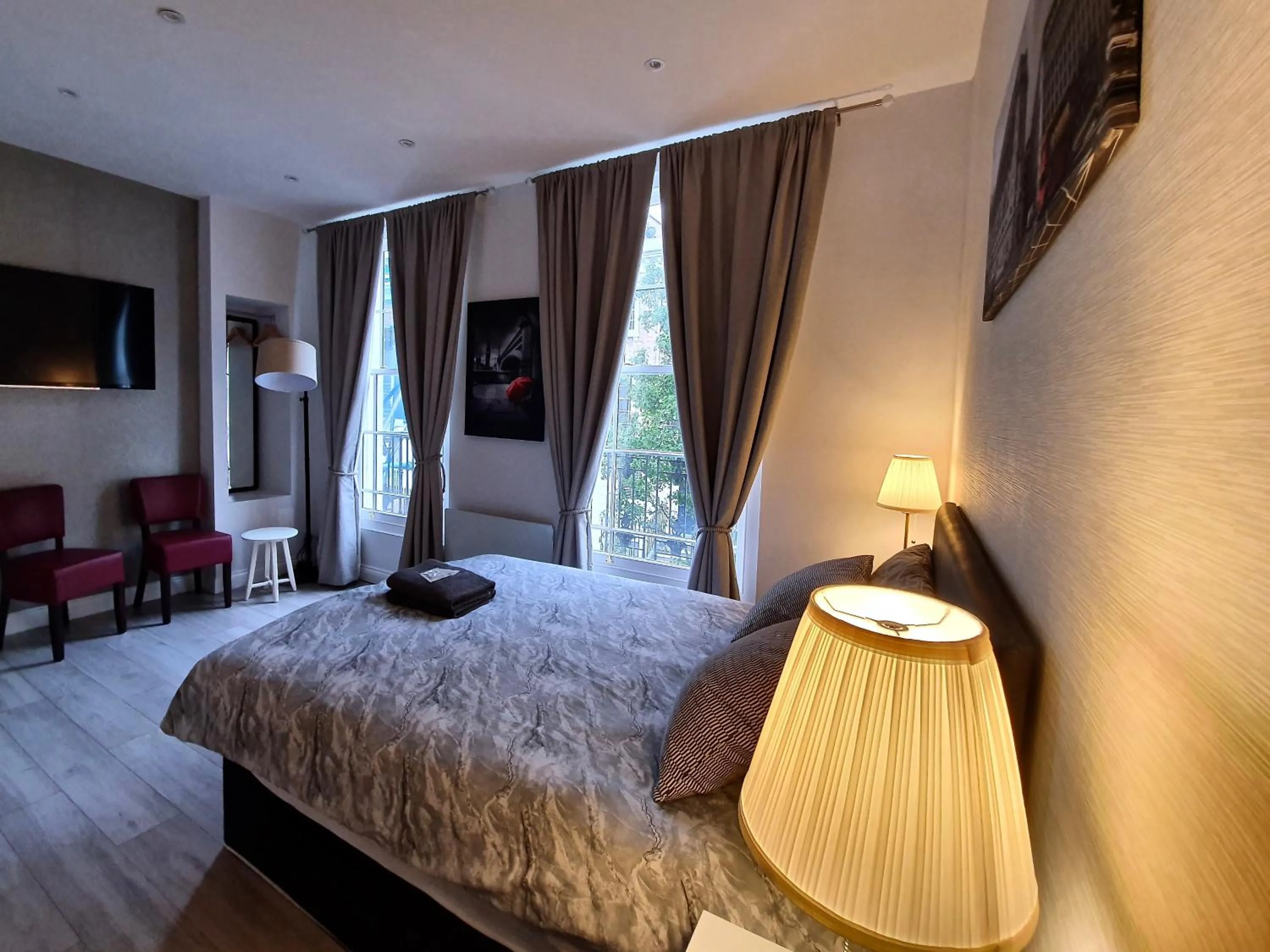 TV and multimedia, Bed in Victoria Lodgings London