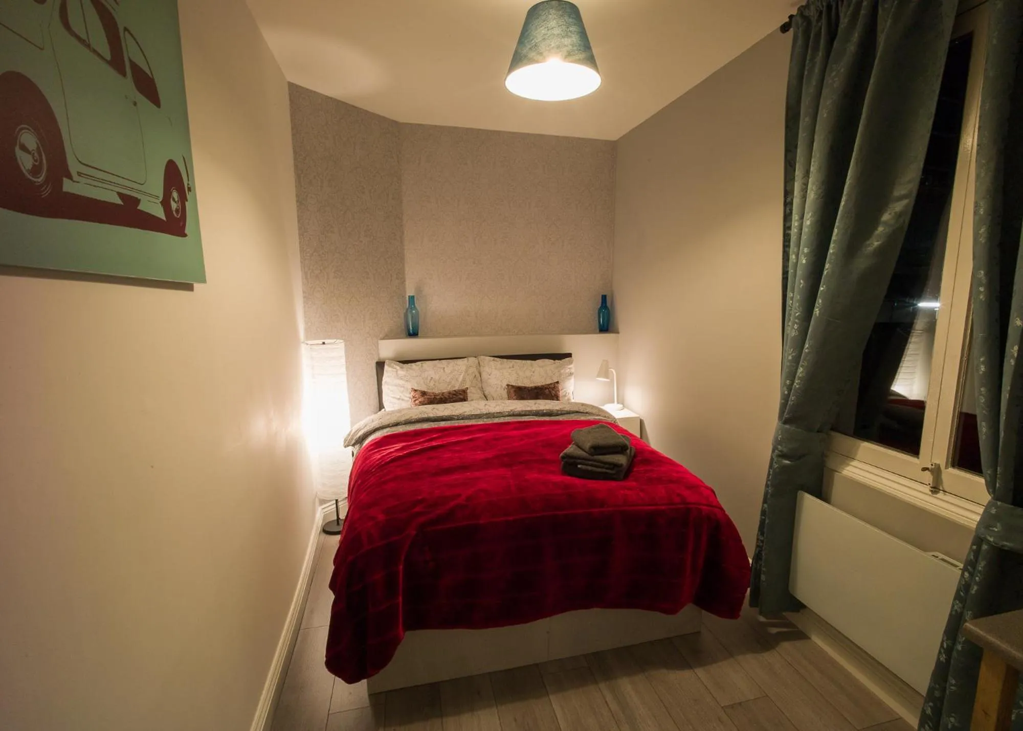 Bedroom, Bed in Victoria Lodgings London