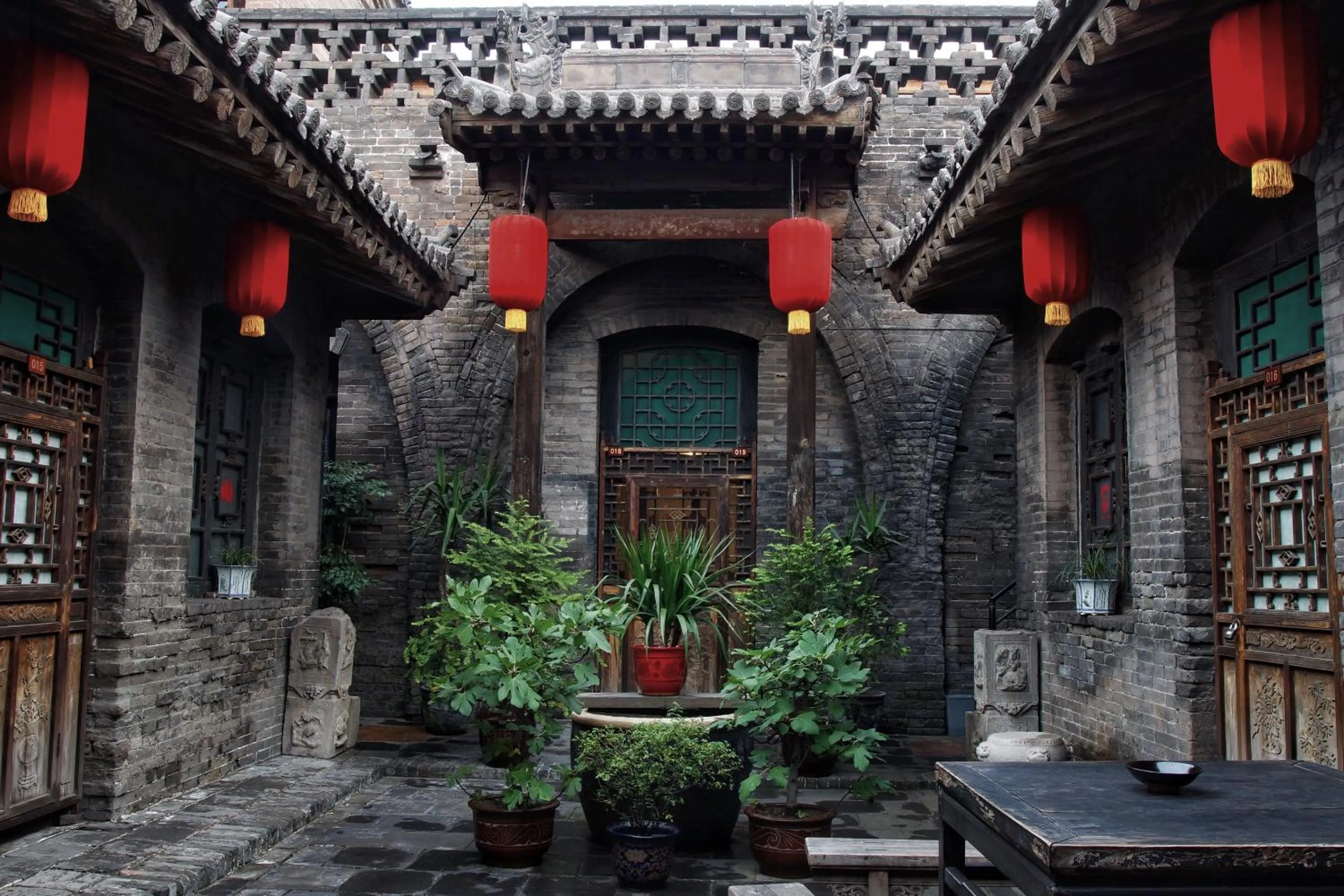 Inner courtyard view in Pingyao Yide Hotel
