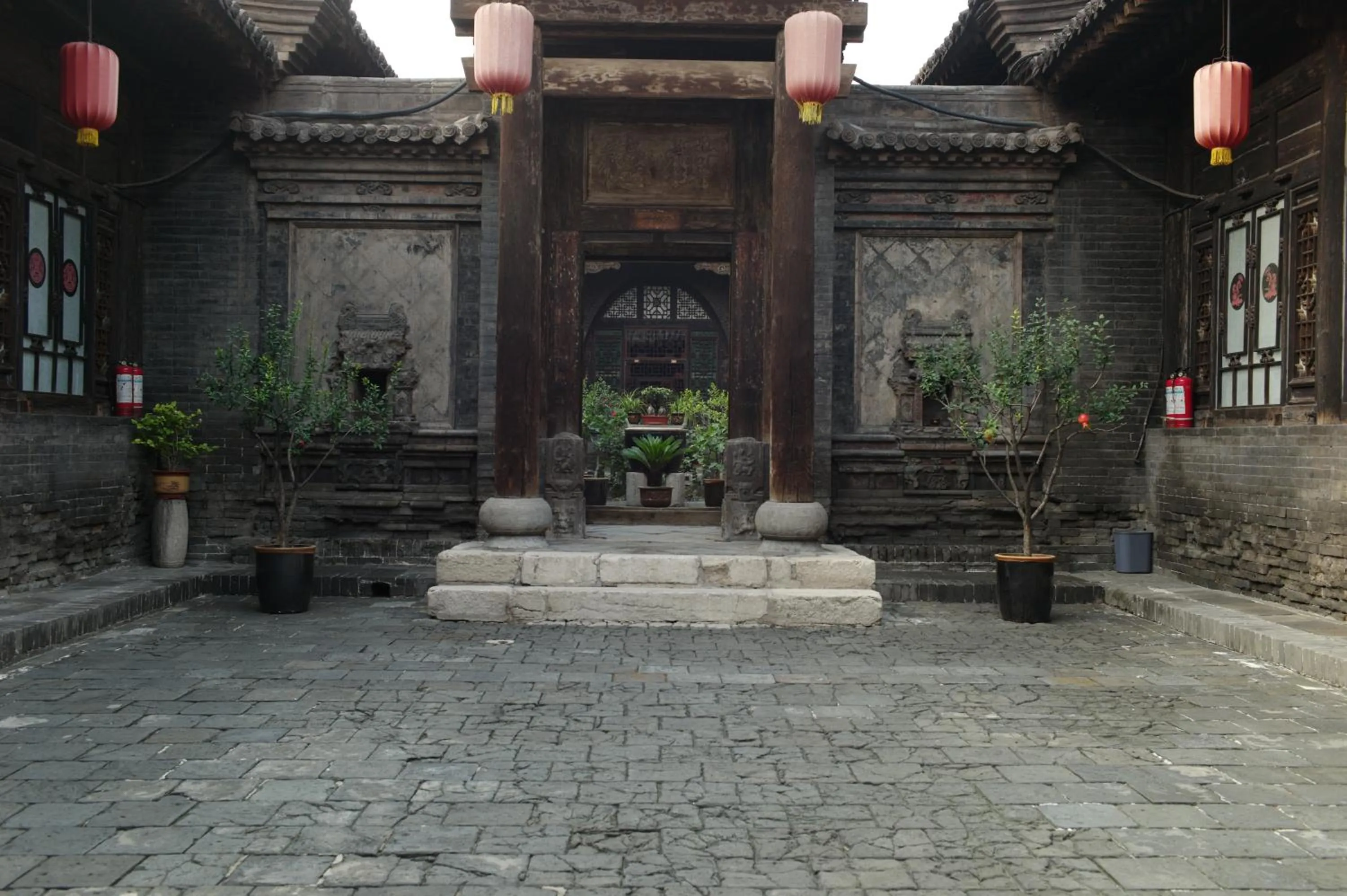 Inner courtyard view in Pingyao Yide Hotel