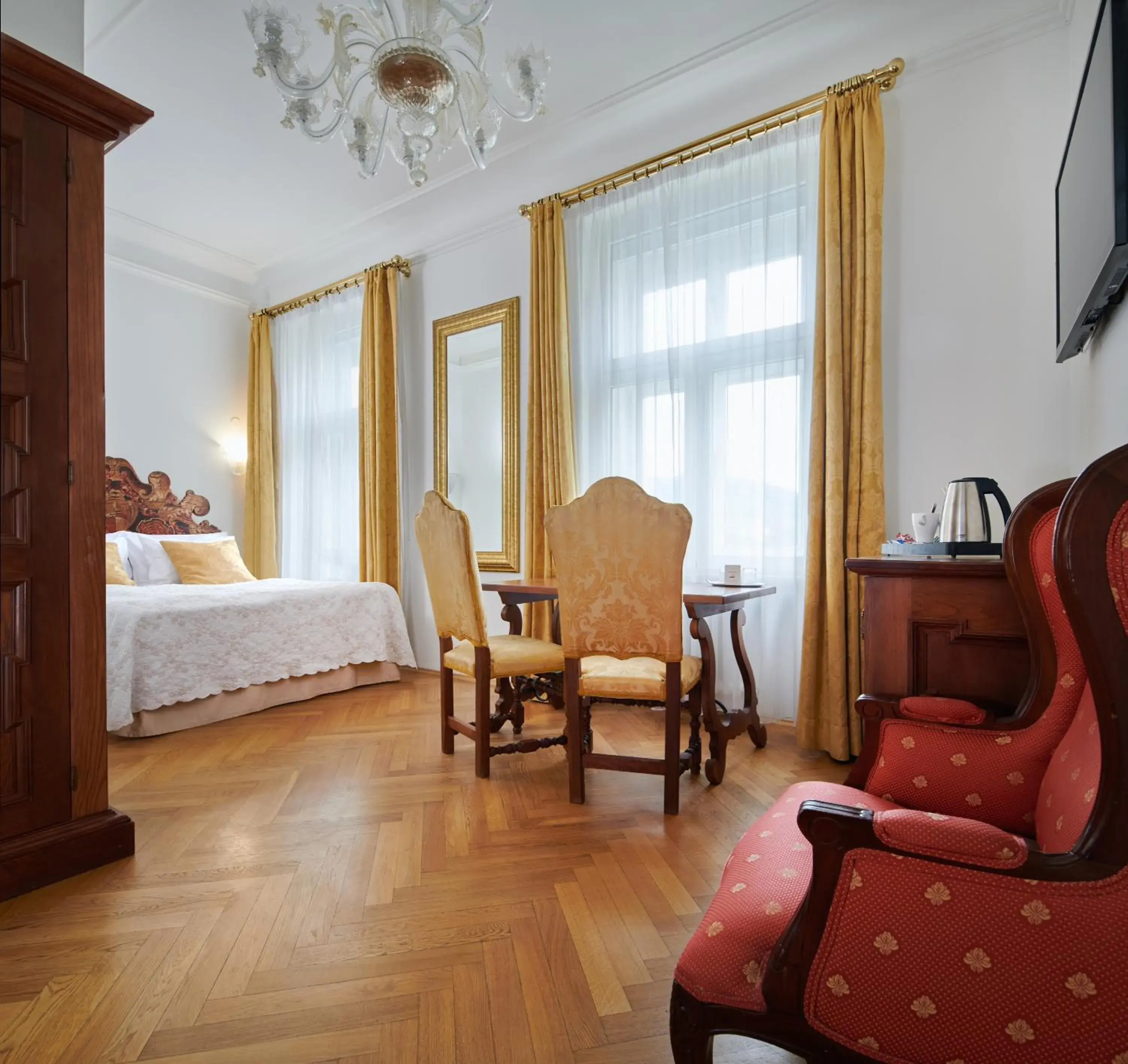 Bedroom, Bed in Charles Bridge Palace Bedroom, Bed in Charles Bridge Palace