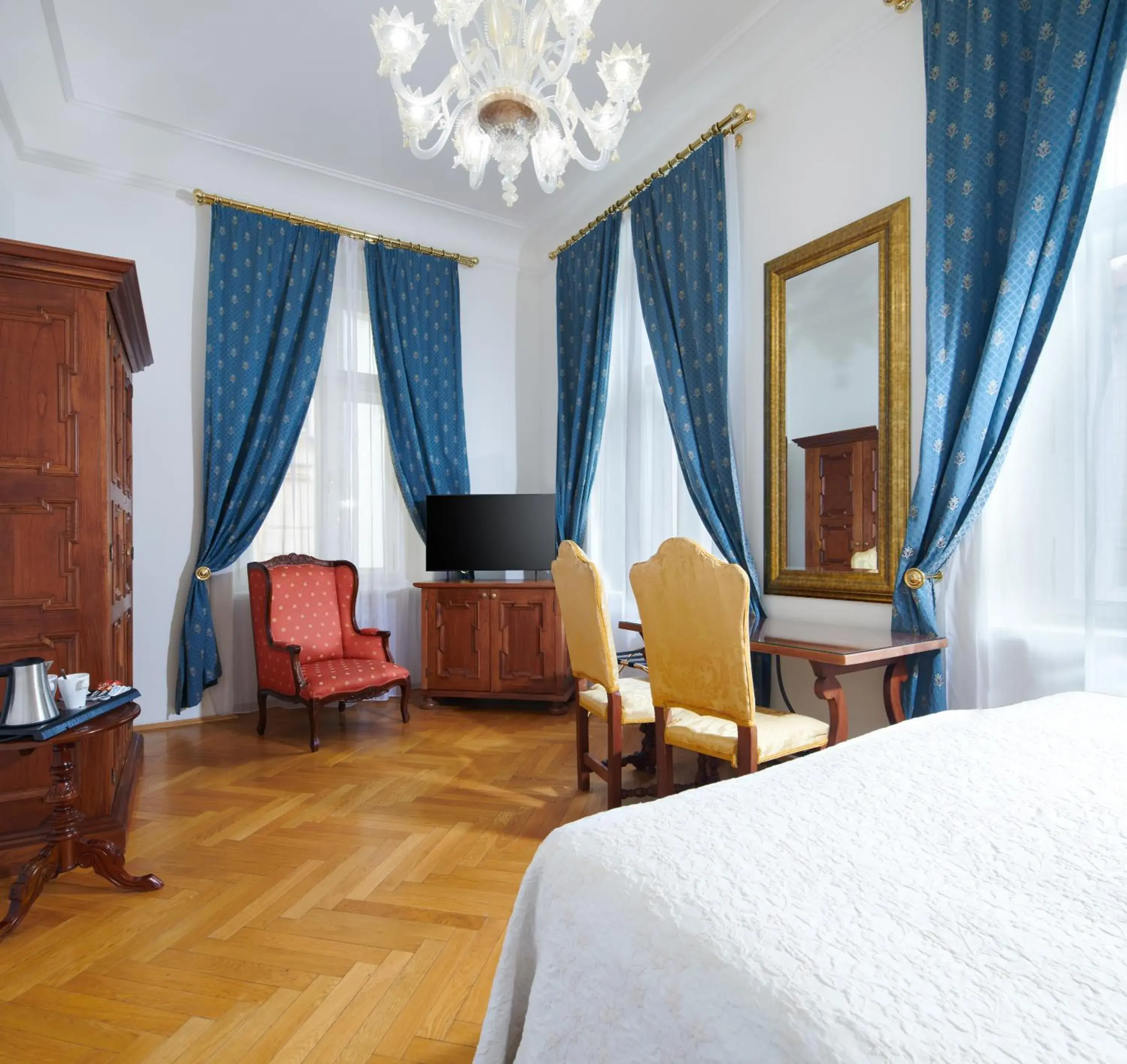 Bedroom, Bed in Charles Bridge Palace Bedroom, Bed in Charles Bridge Palace