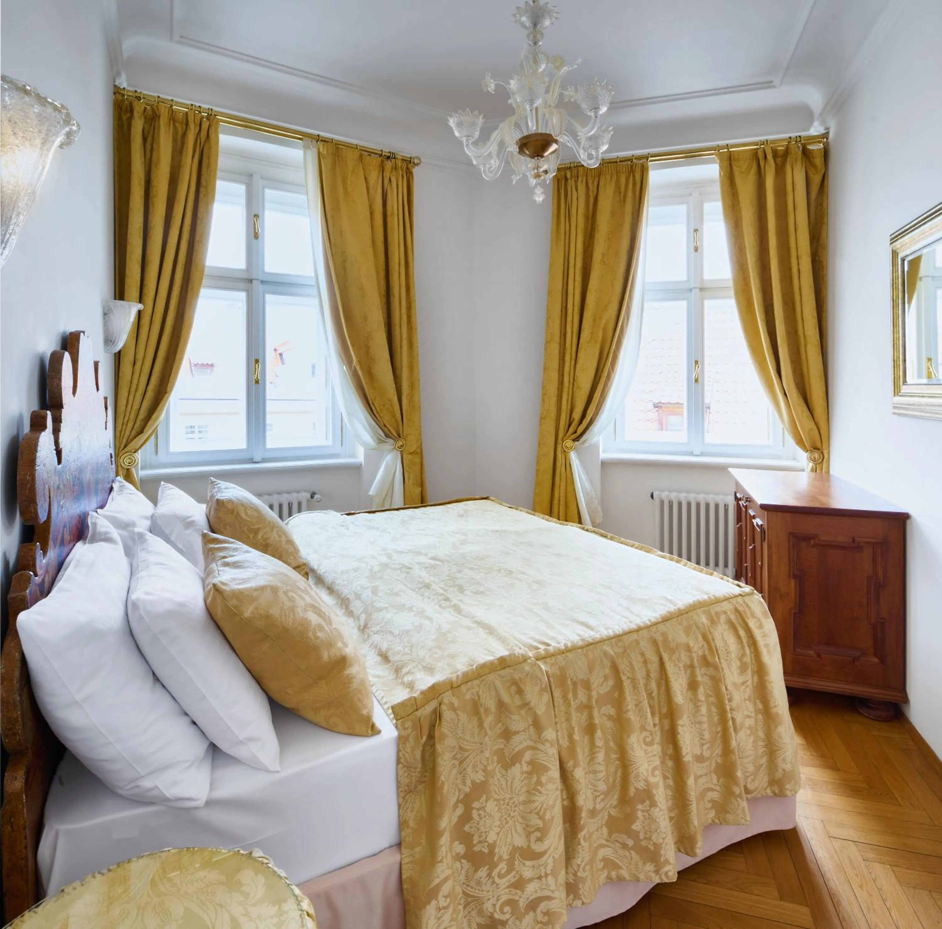 Bedroom, Bed in Charles Bridge Palace
