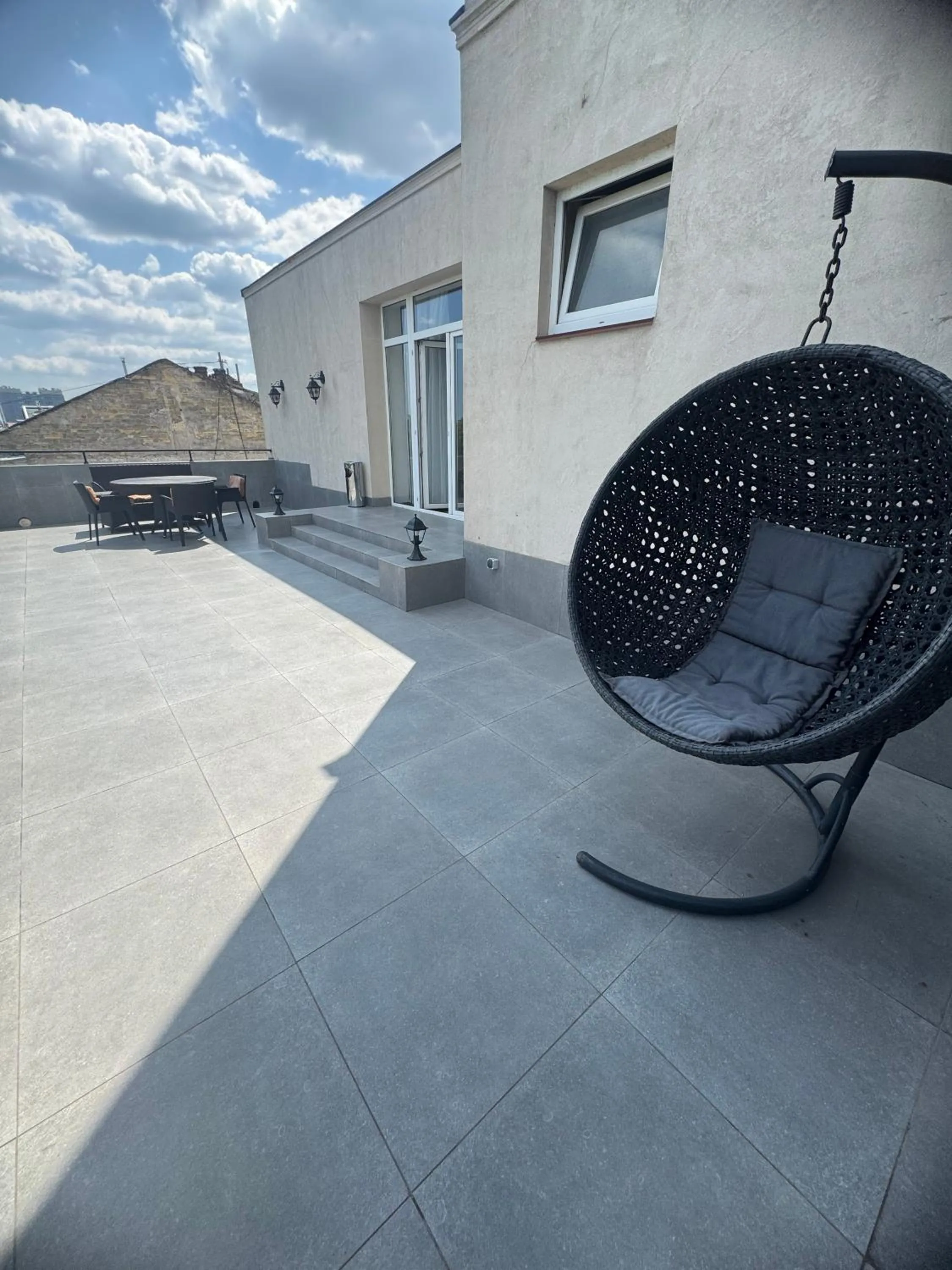 Day in Alexandrovskiy Hotel