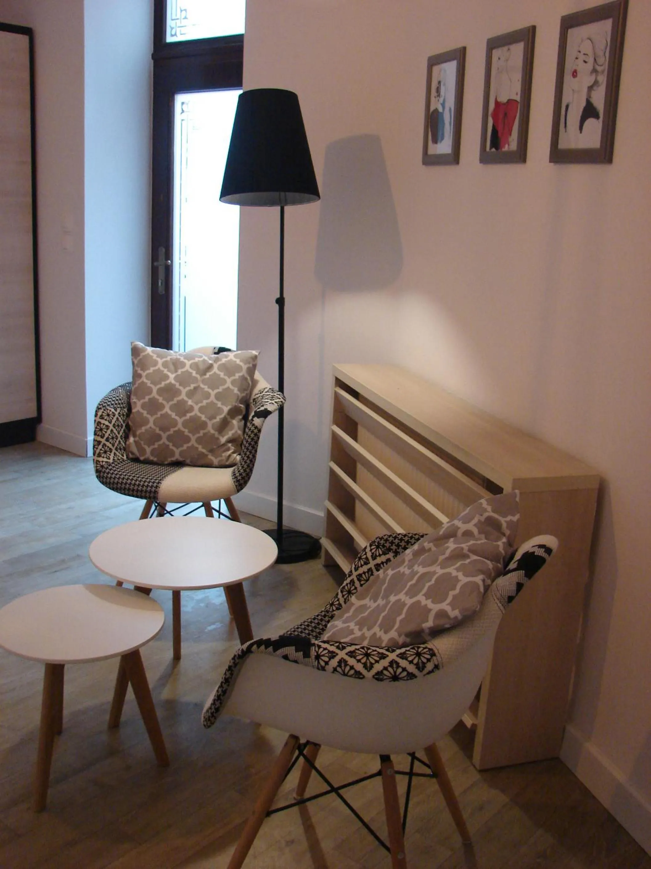 Seating area in Blooms