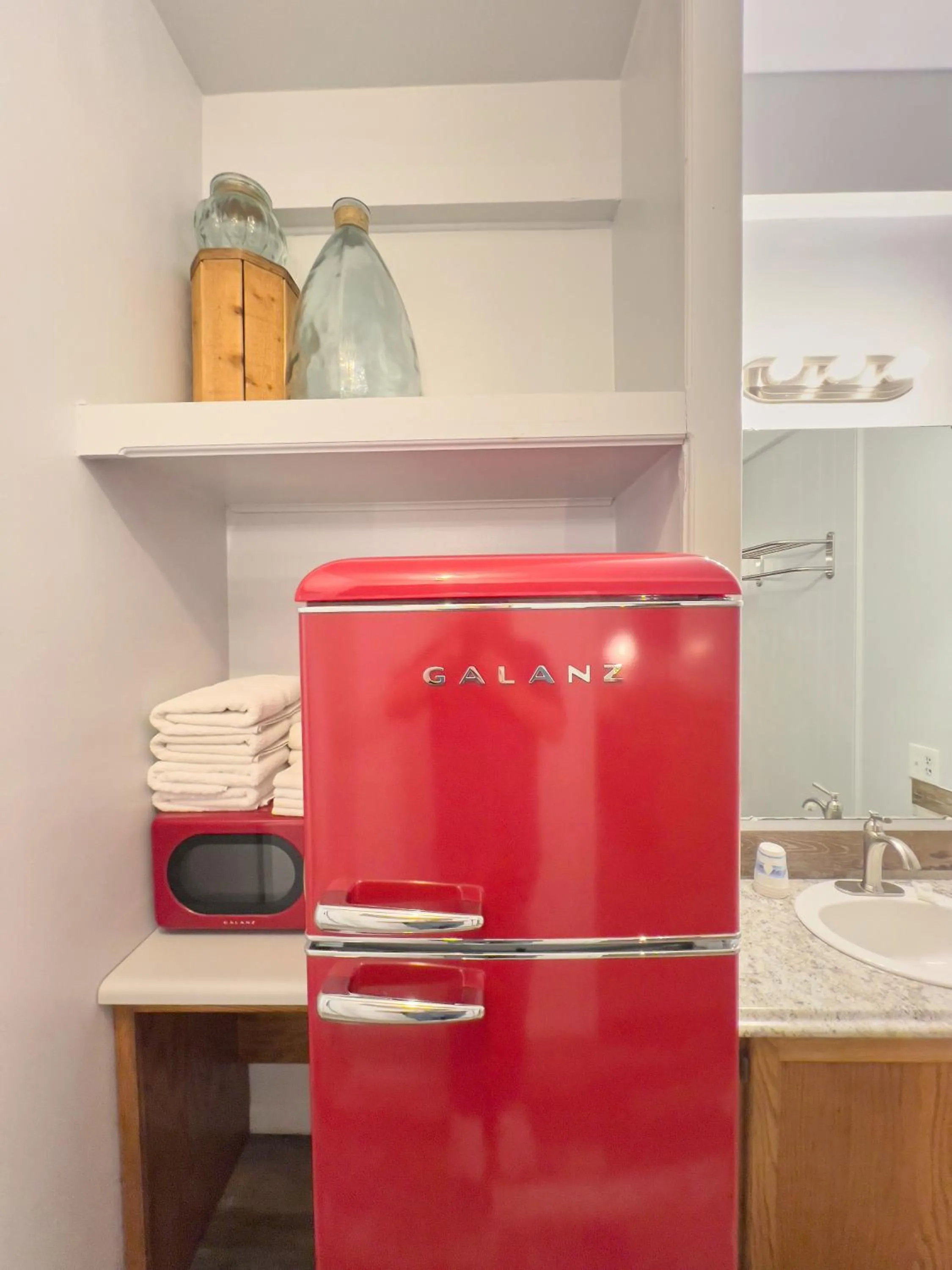 Bathroom in The Oakwood Inn