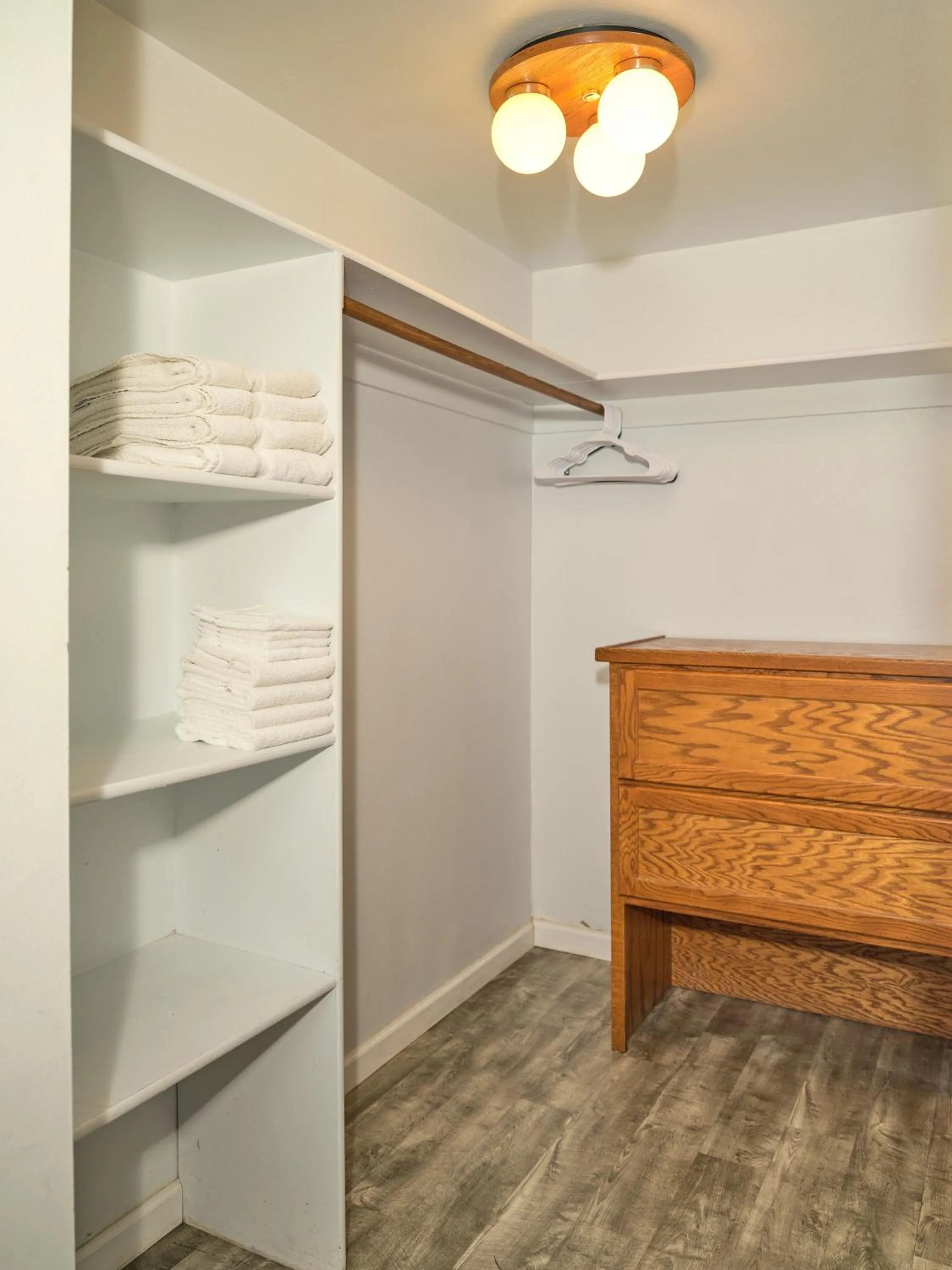 Bathroom in The Oakwood Inn