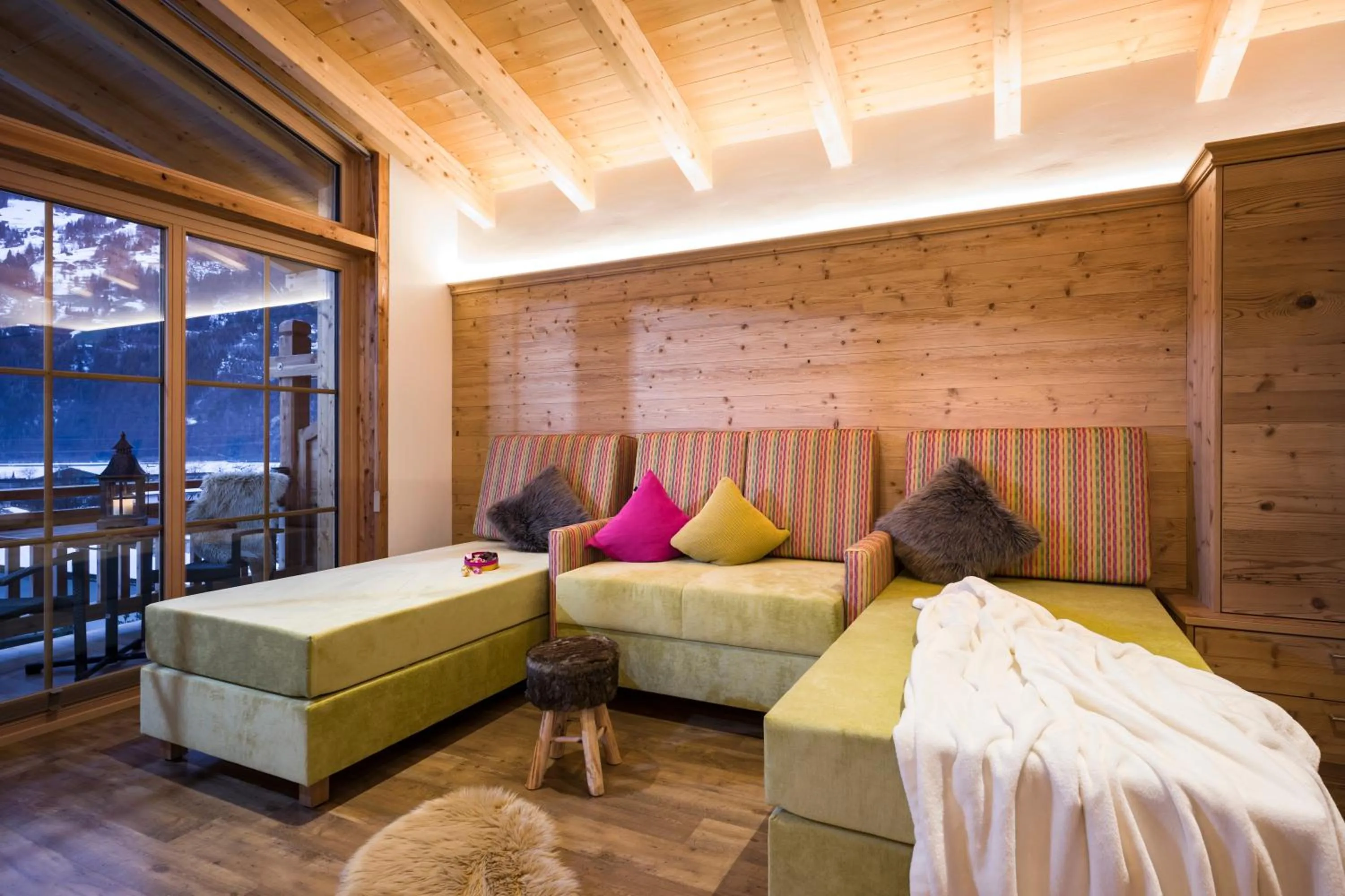 Winter, Bed in Aparthotel Gallahaus