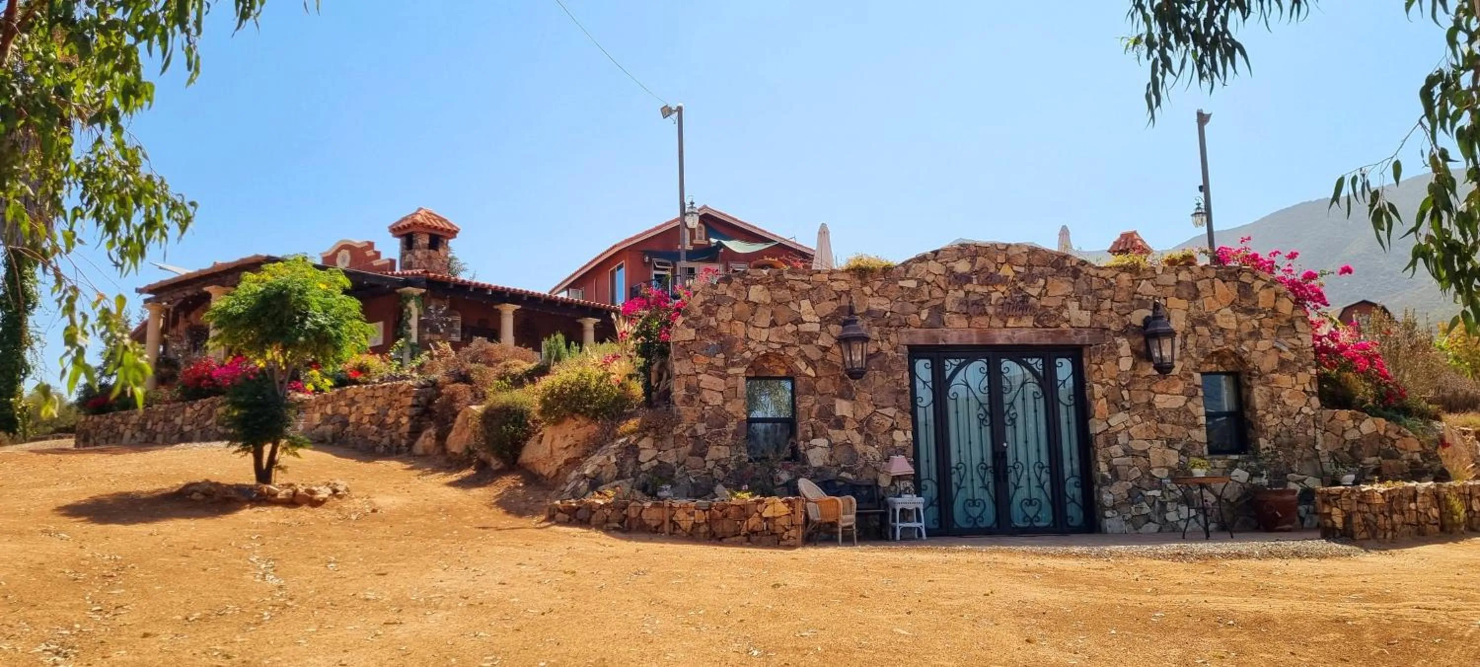 Property building in Viña Calabria