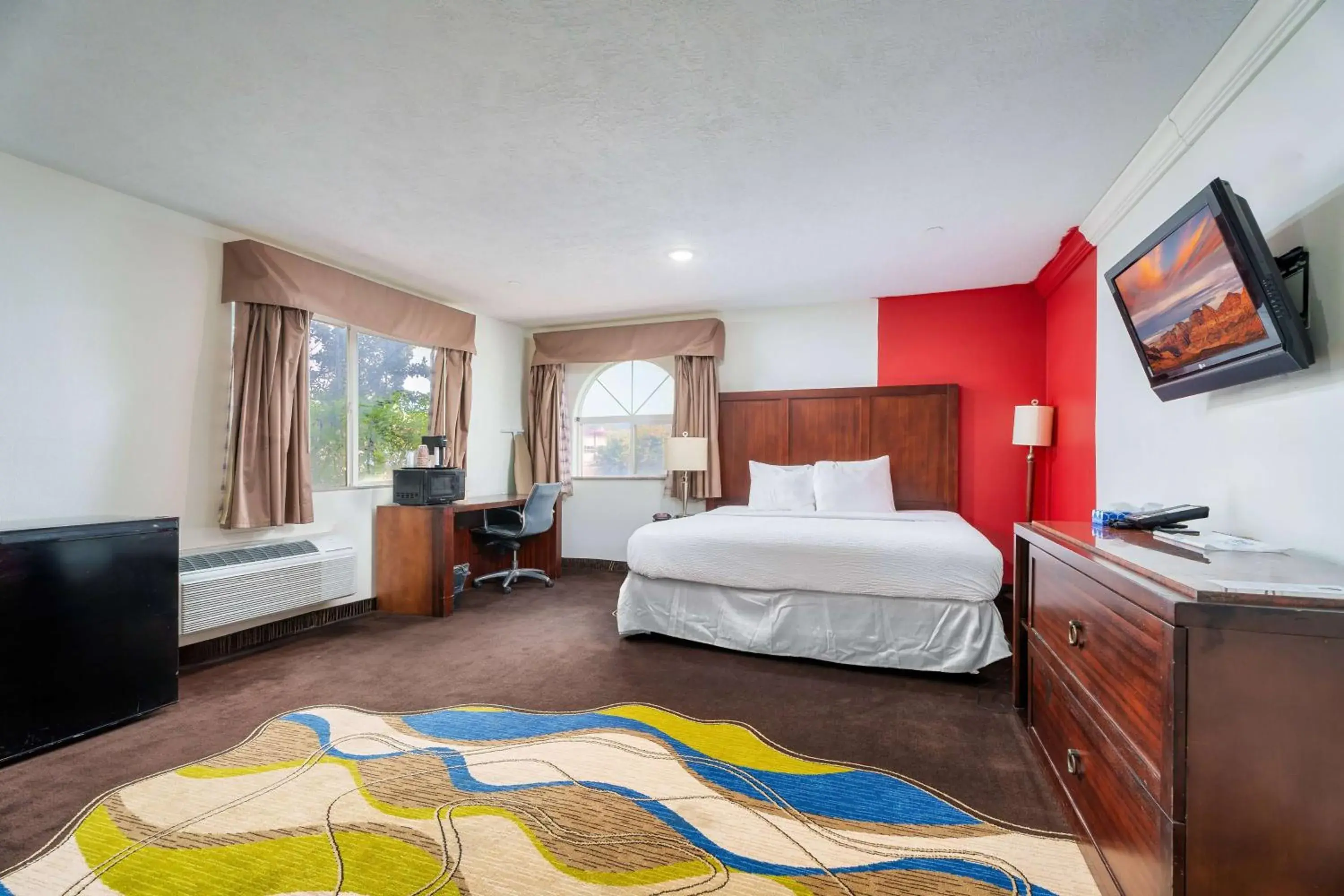 Photo of the whole room, Bed in Ramada by Wyndham La Verkin Zion National Park Photo of the whole room, Bed in Ramada by Wyndham La Verkin Zion National Park