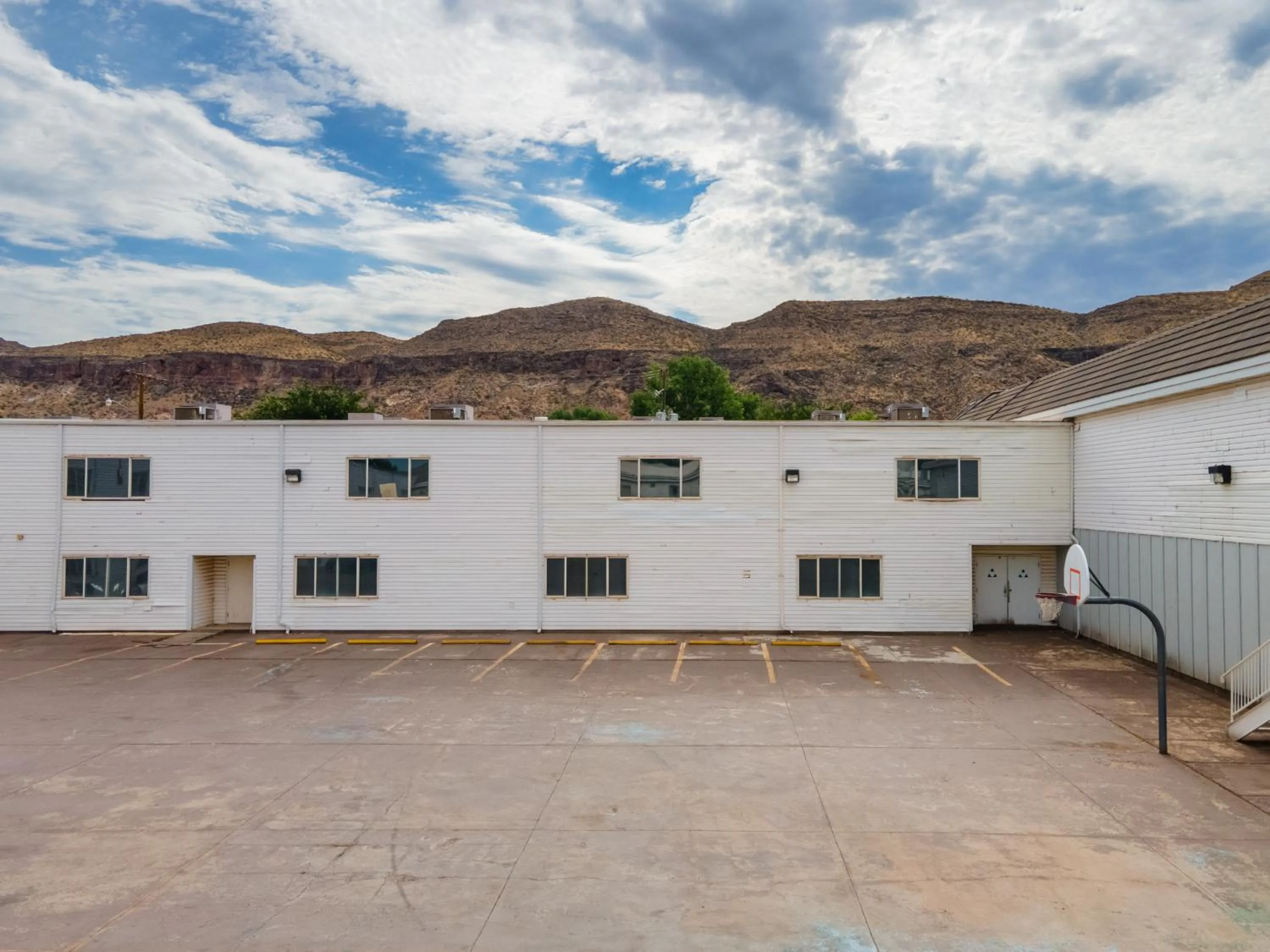 Property building in Ramada by Wyndham La Verkin Zion National Park