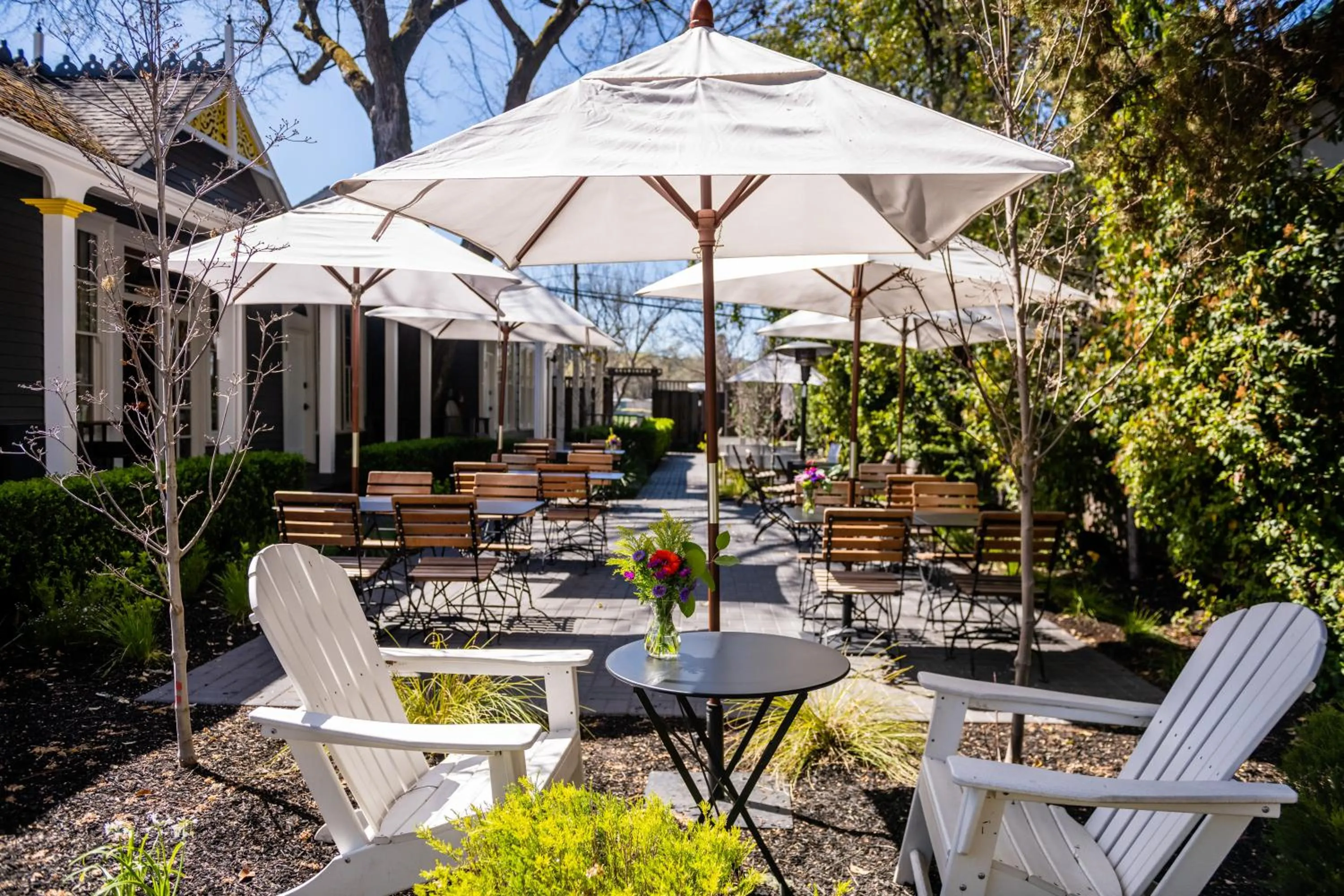 Restaurant/places to eat in Brannan Cottage Inn