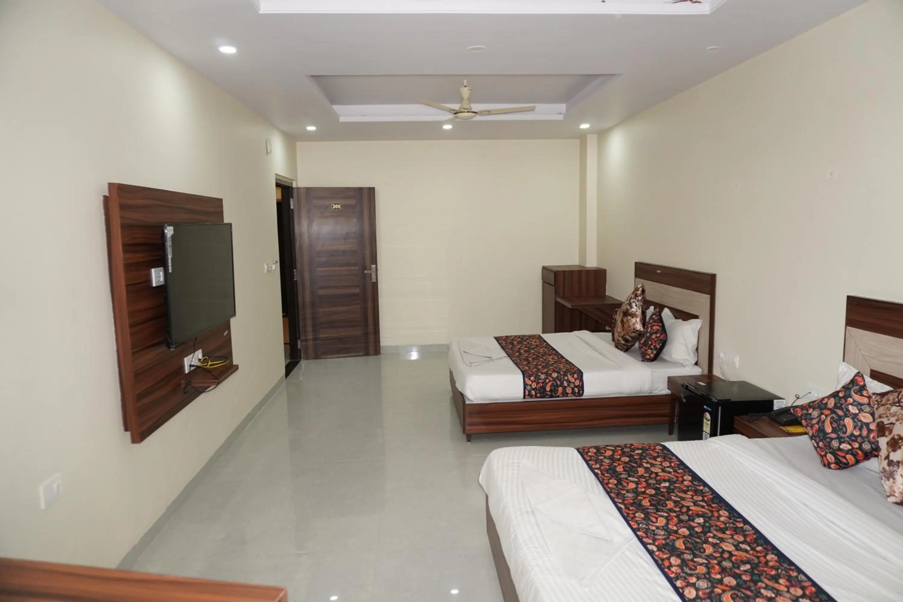 Bedroom, Bed in Hotel Reeve Inn