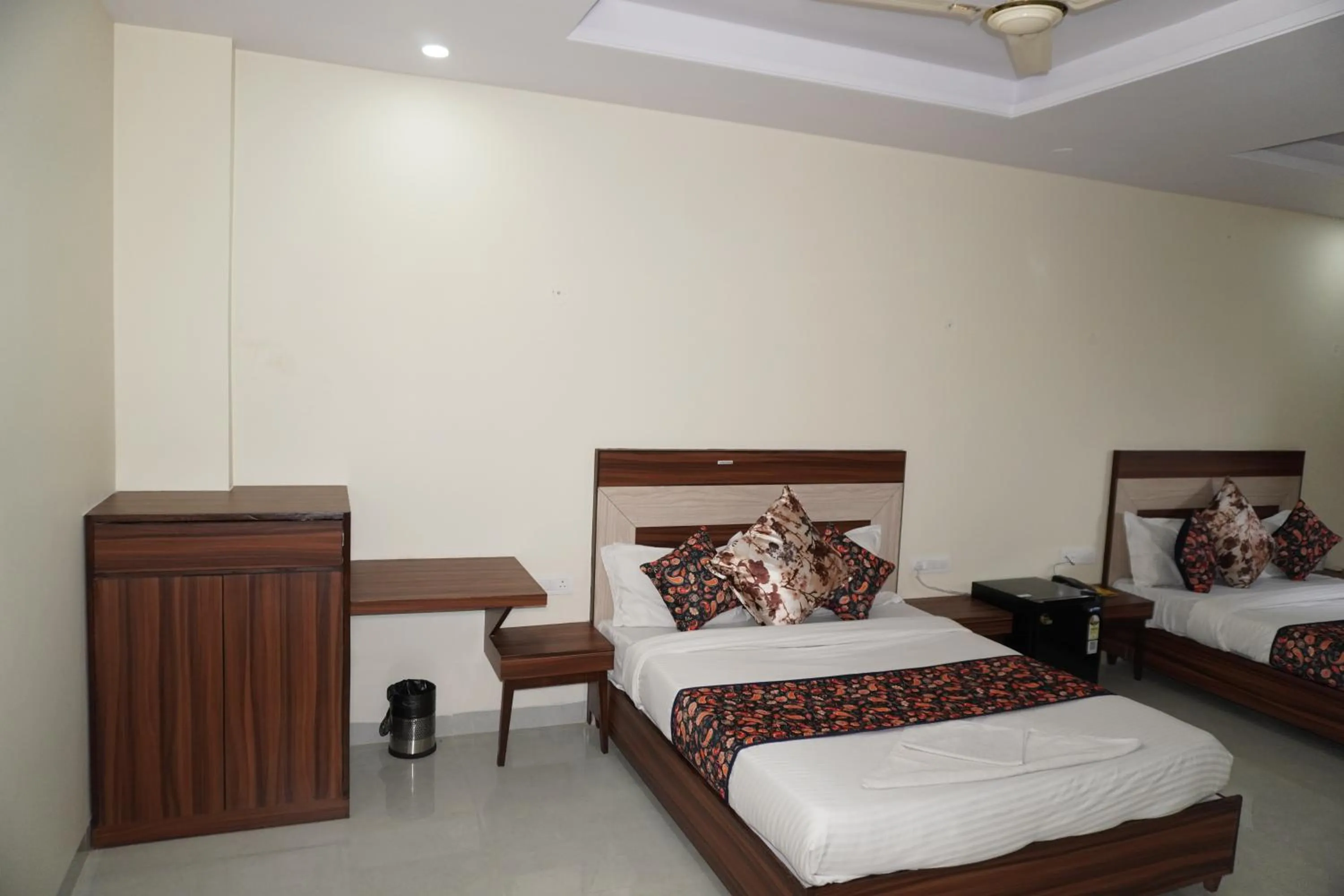 Bedroom, Bed in Hotel Reeve Inn