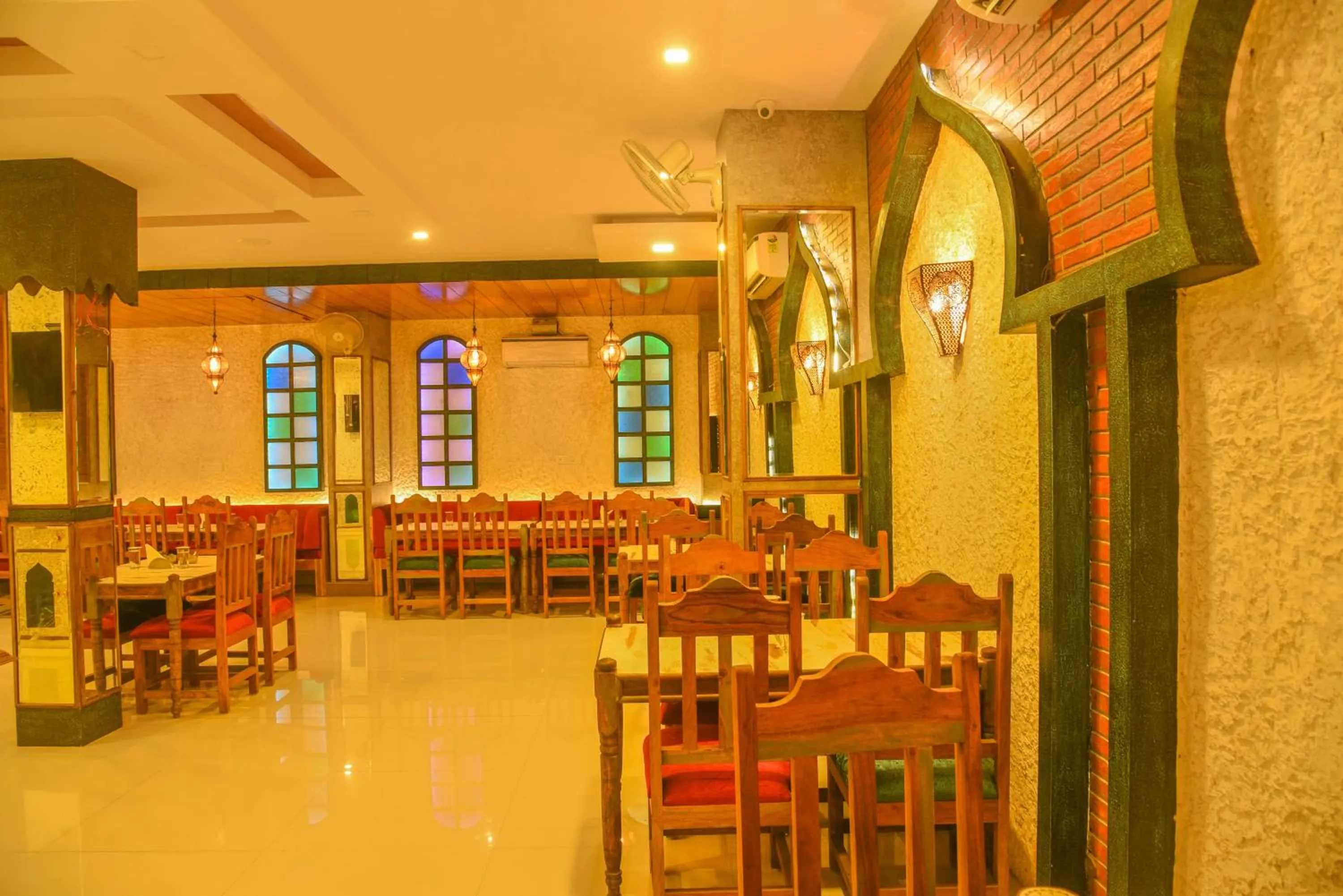 Restaurant/places to eat in Hotel Reeve Inn