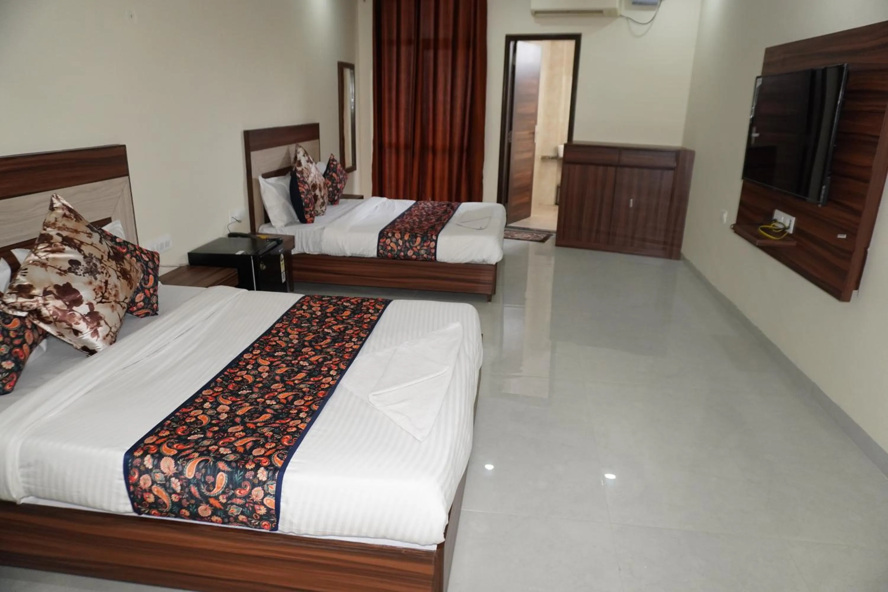 Bedroom, Bed in Hotel Reeve Inn