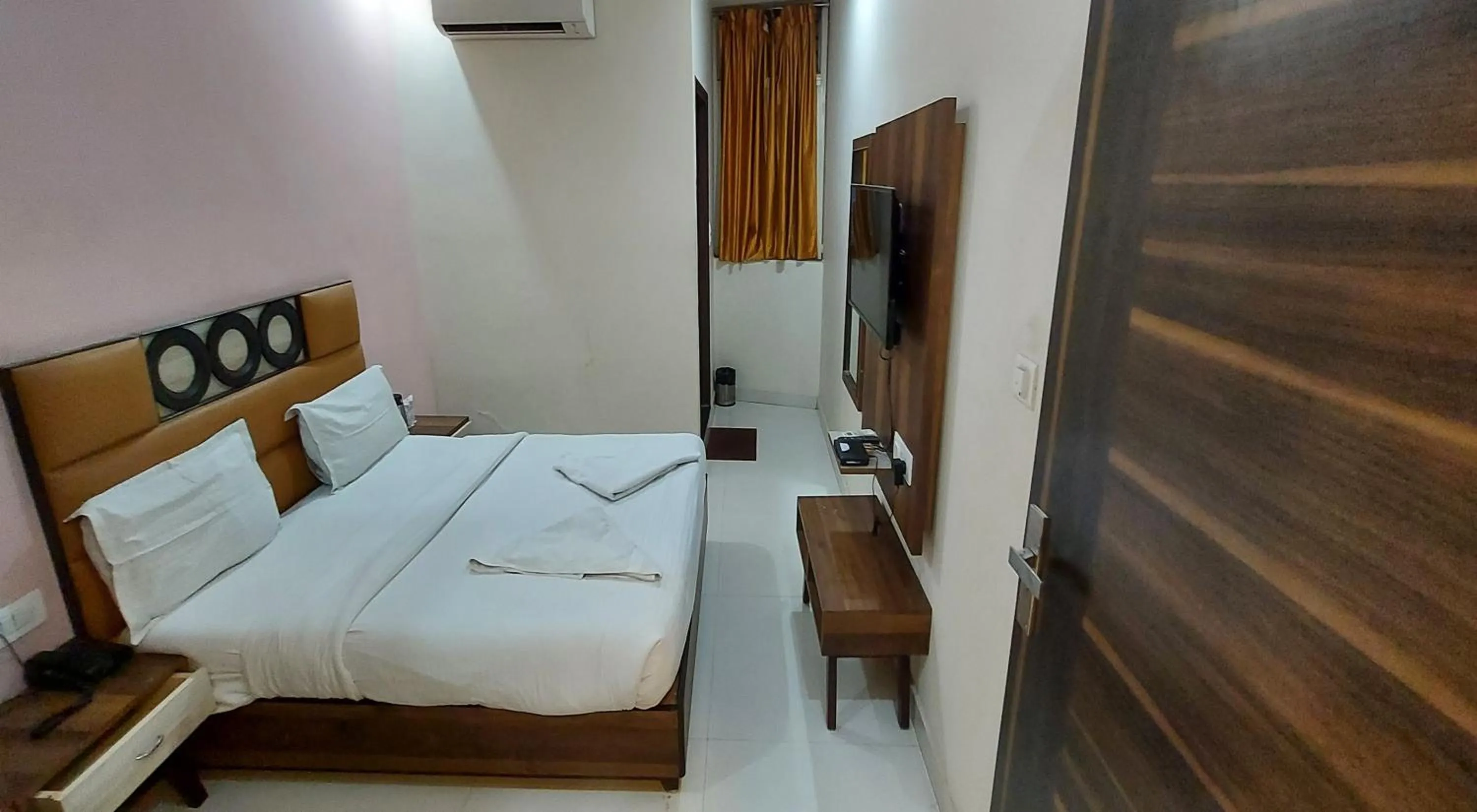 Bedroom, Bed in Hotel Reeve Inn