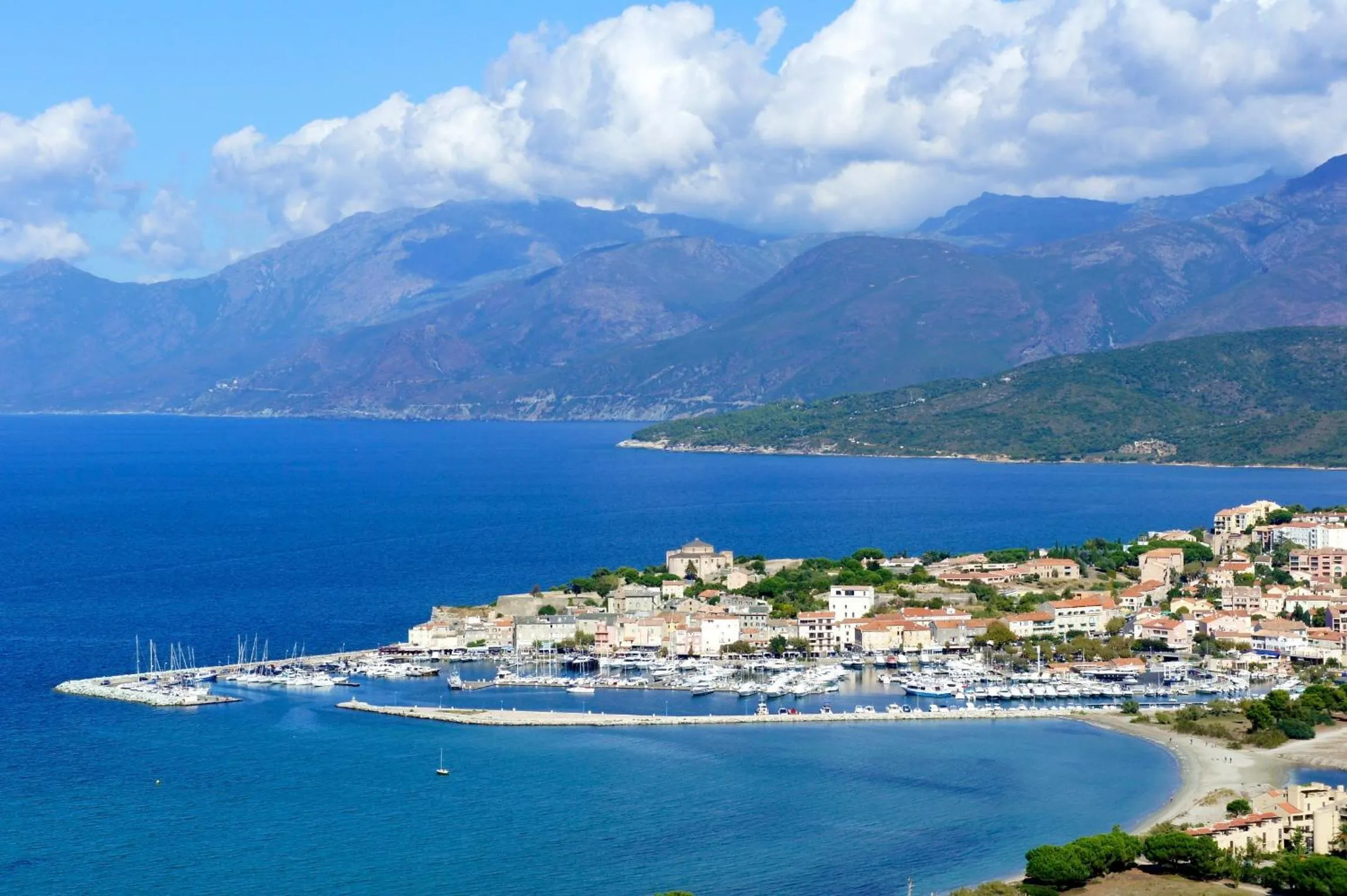 Area and facilities in Hotel Bellevue