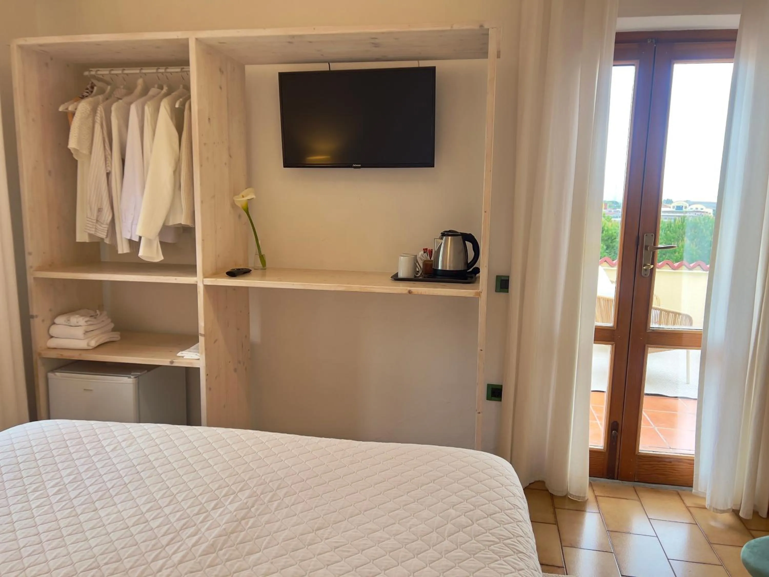 Balcony/Terrace, Bed in Villa Lavinia B&B