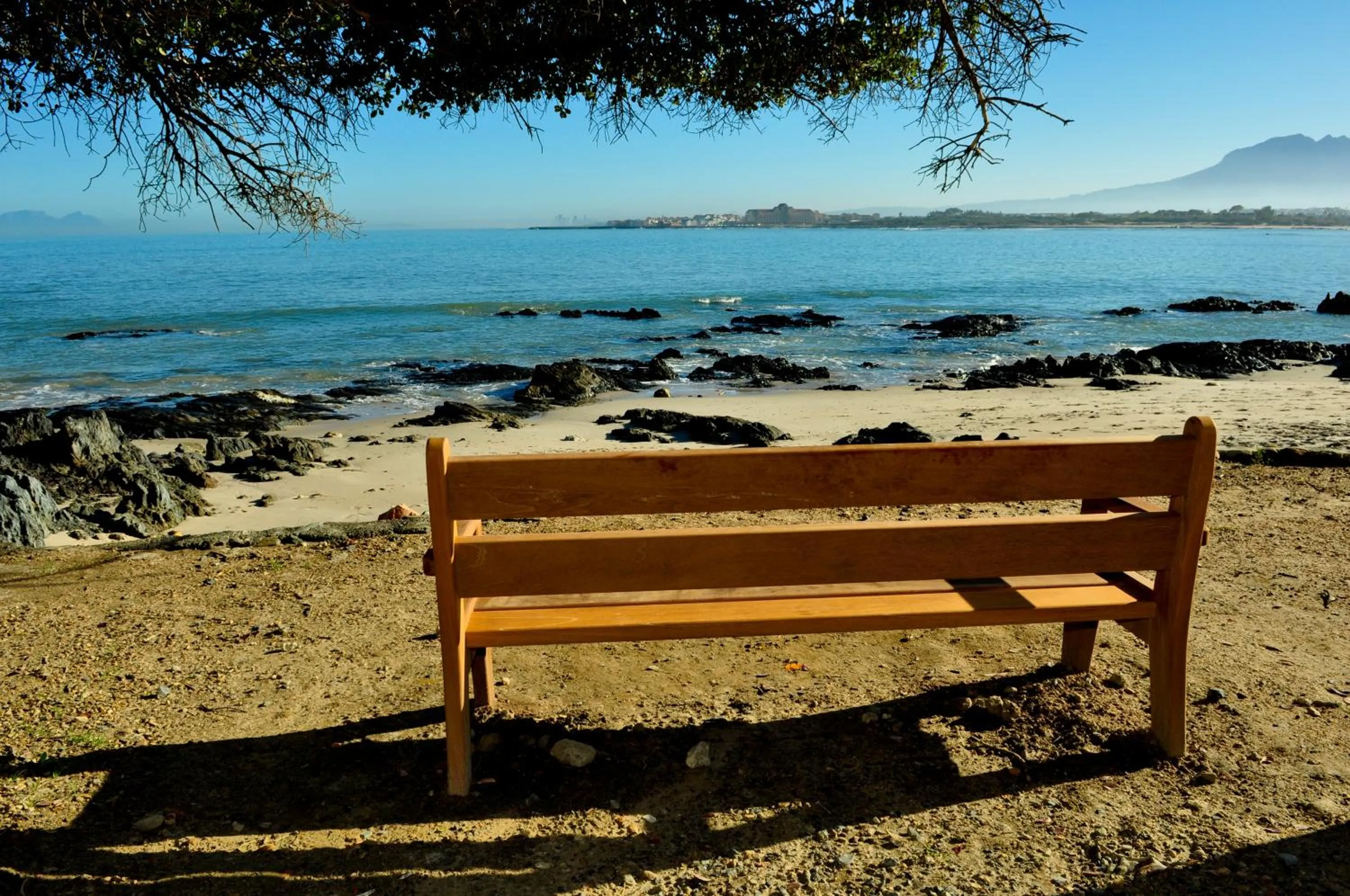 Day in Manor on the Bay