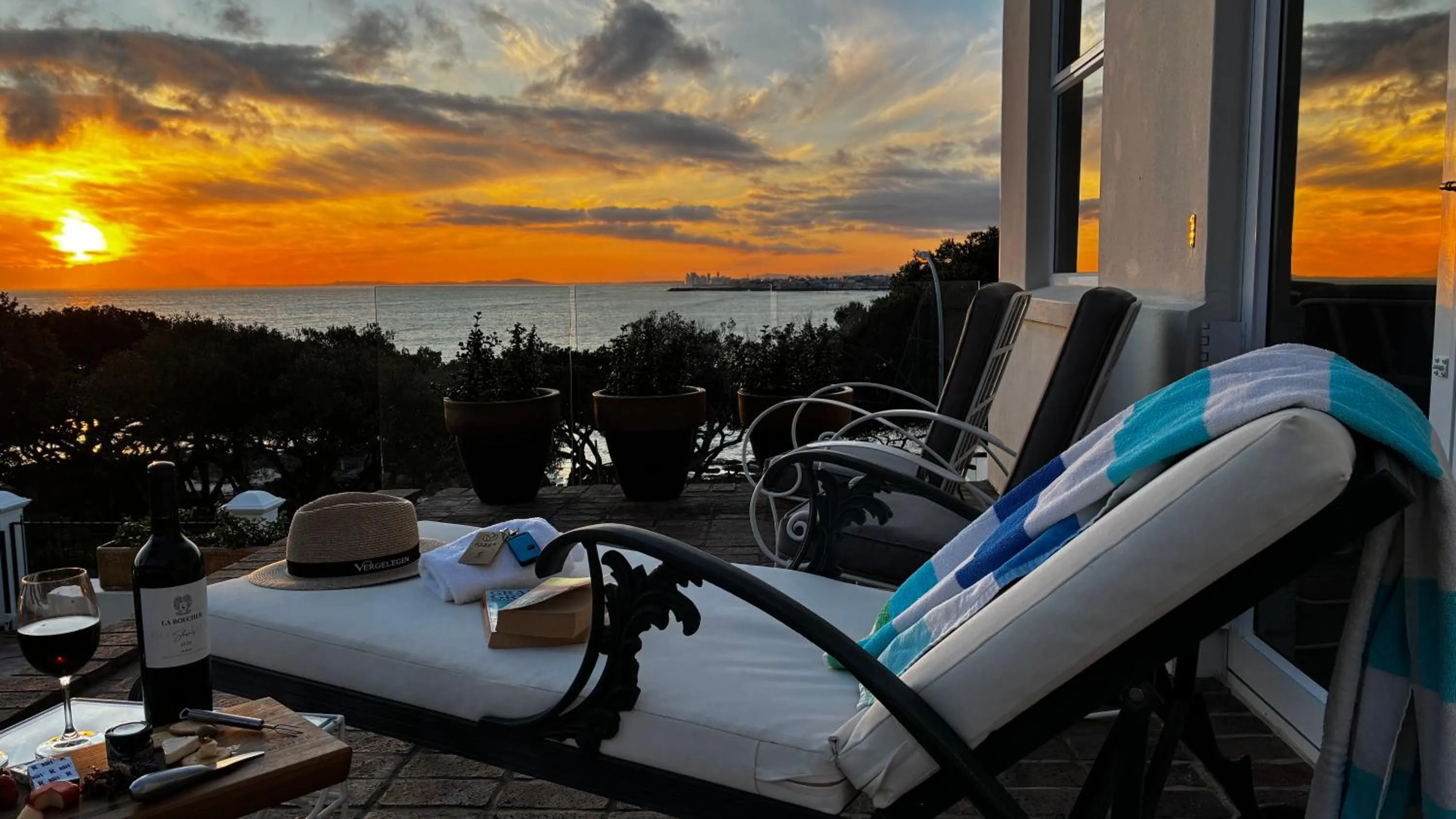 Sea view in Manor on the Bay