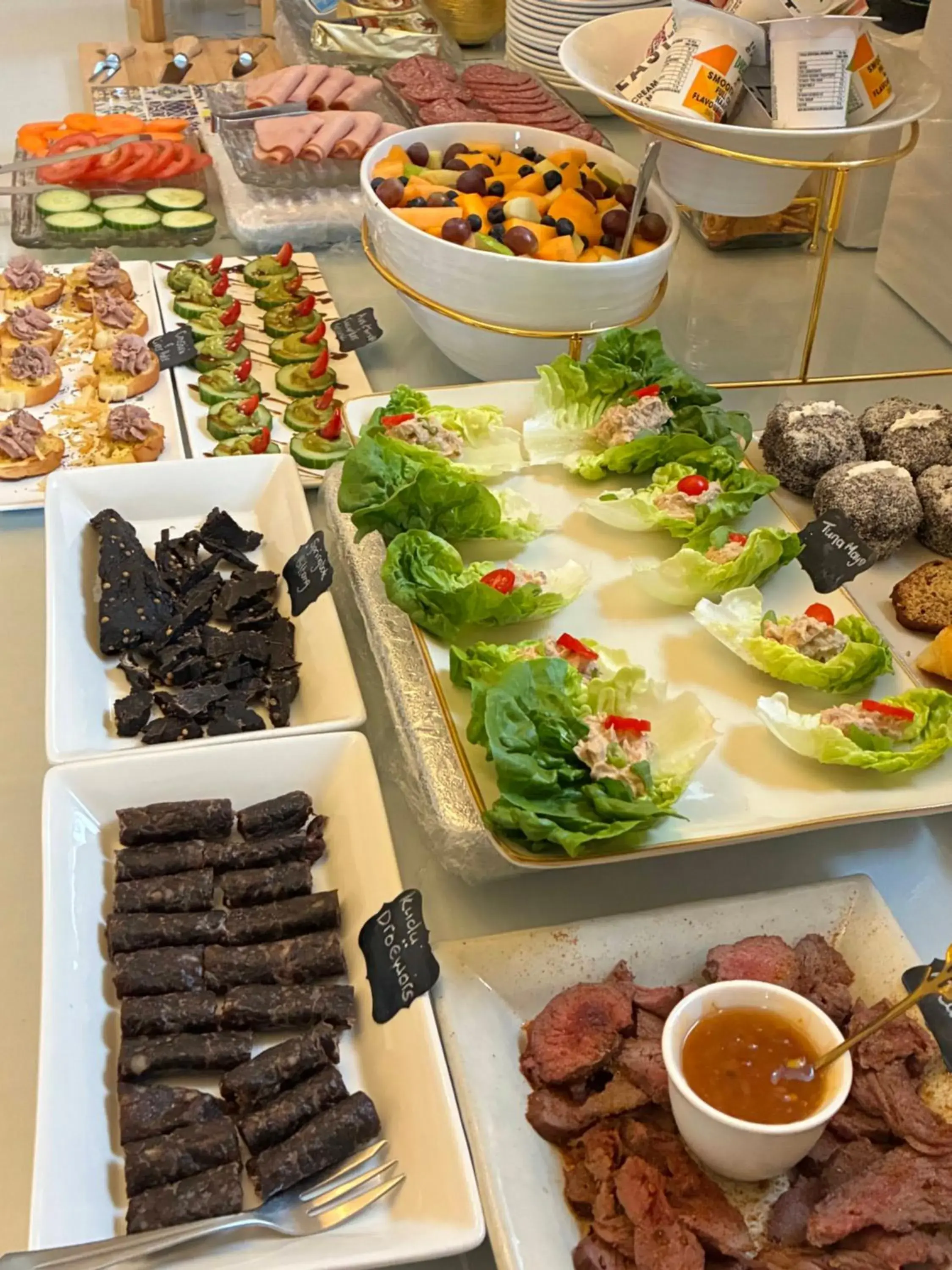 Breakfast in Manor on the Bay Breakfast in Manor on the Bay