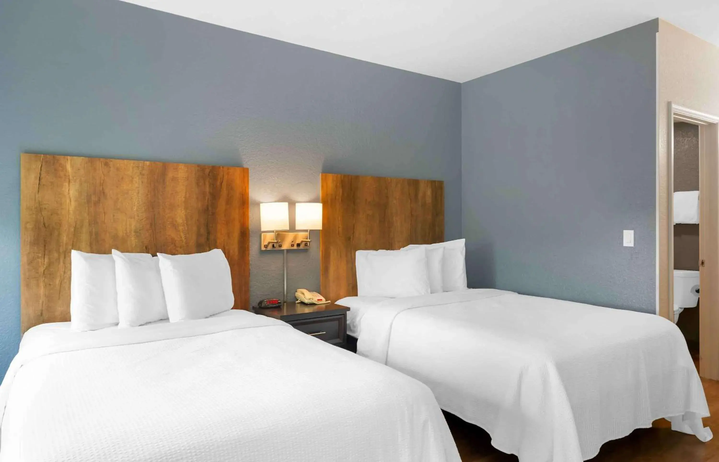 Deluxe Studio with Two Double Beds - Non-Smoking in Extended Stay America Premier Suites - Fort Lauderdale - Cypress Creek - Park North Deluxe Studio with Two Double Beds - Non-Smoking in Extended Stay America Premier Suites - Fort Lauderdale - Cypress Creek - Park North