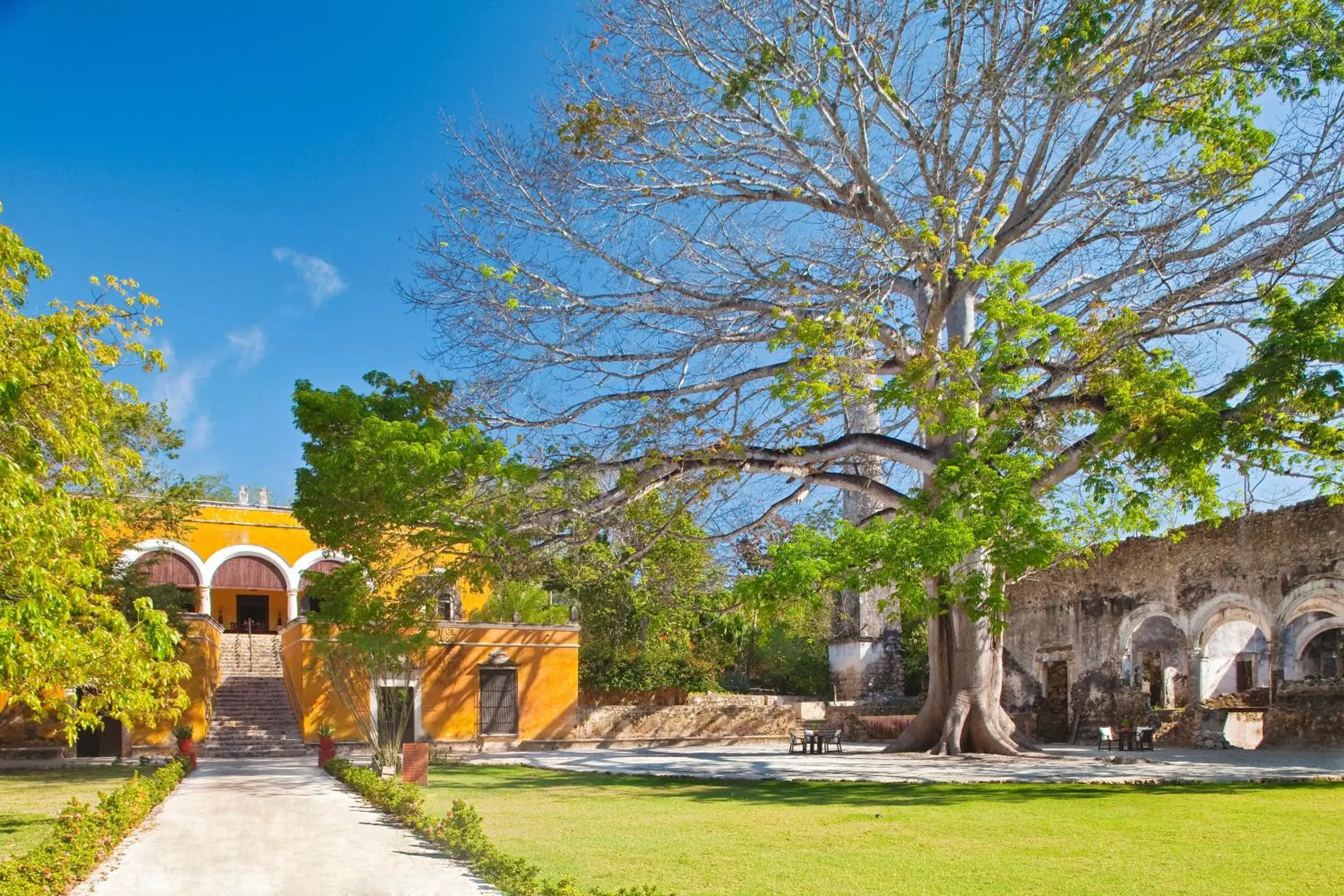Property building in Hacienda Uayamon Property building in Hacienda Uayamon