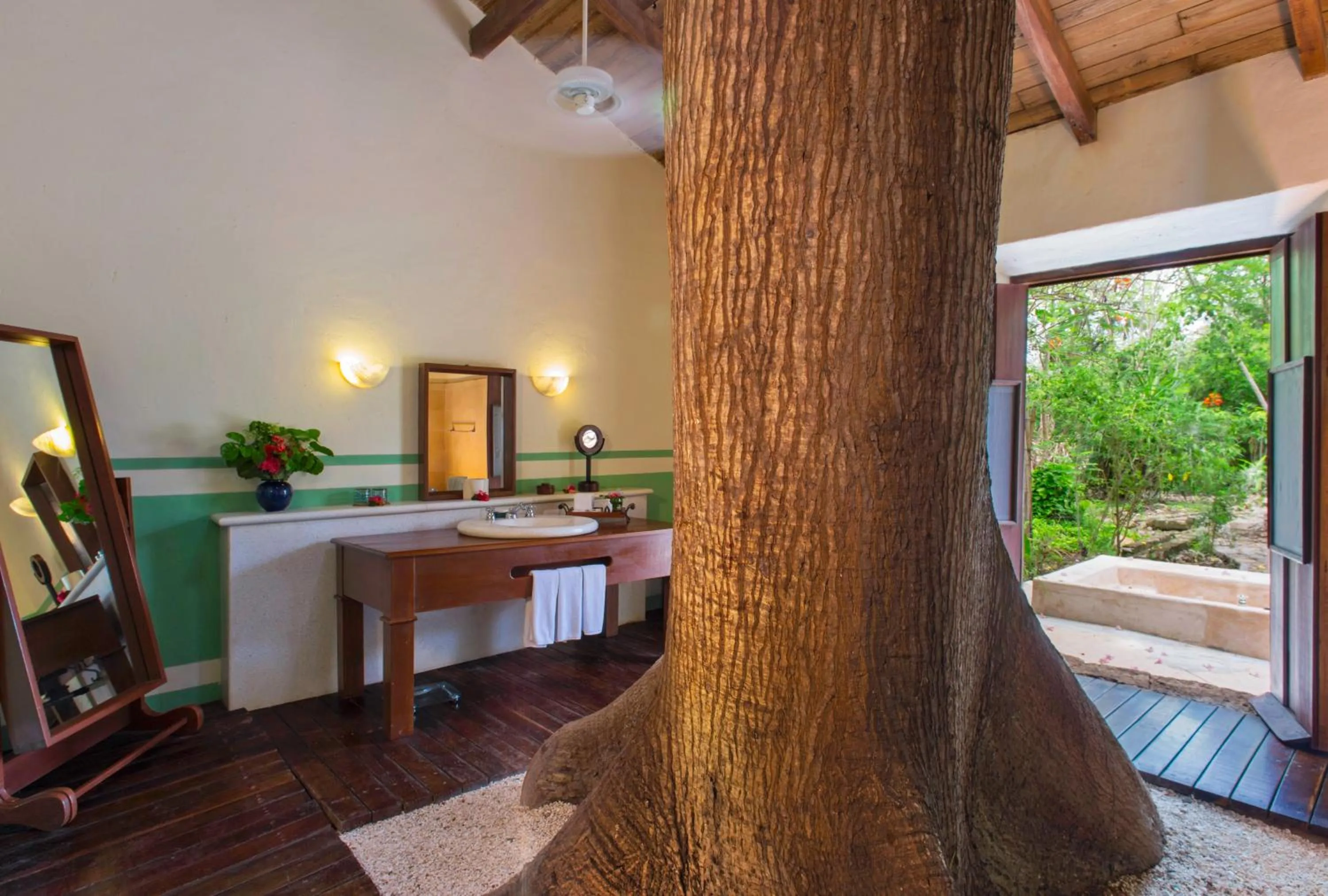 Garden in Hacienda San Jose Cholul