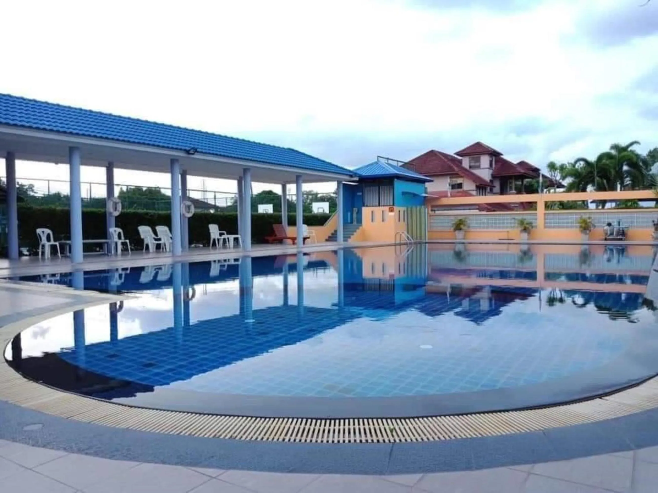 Swimming pool in Pattaya Bed Boutique SHA