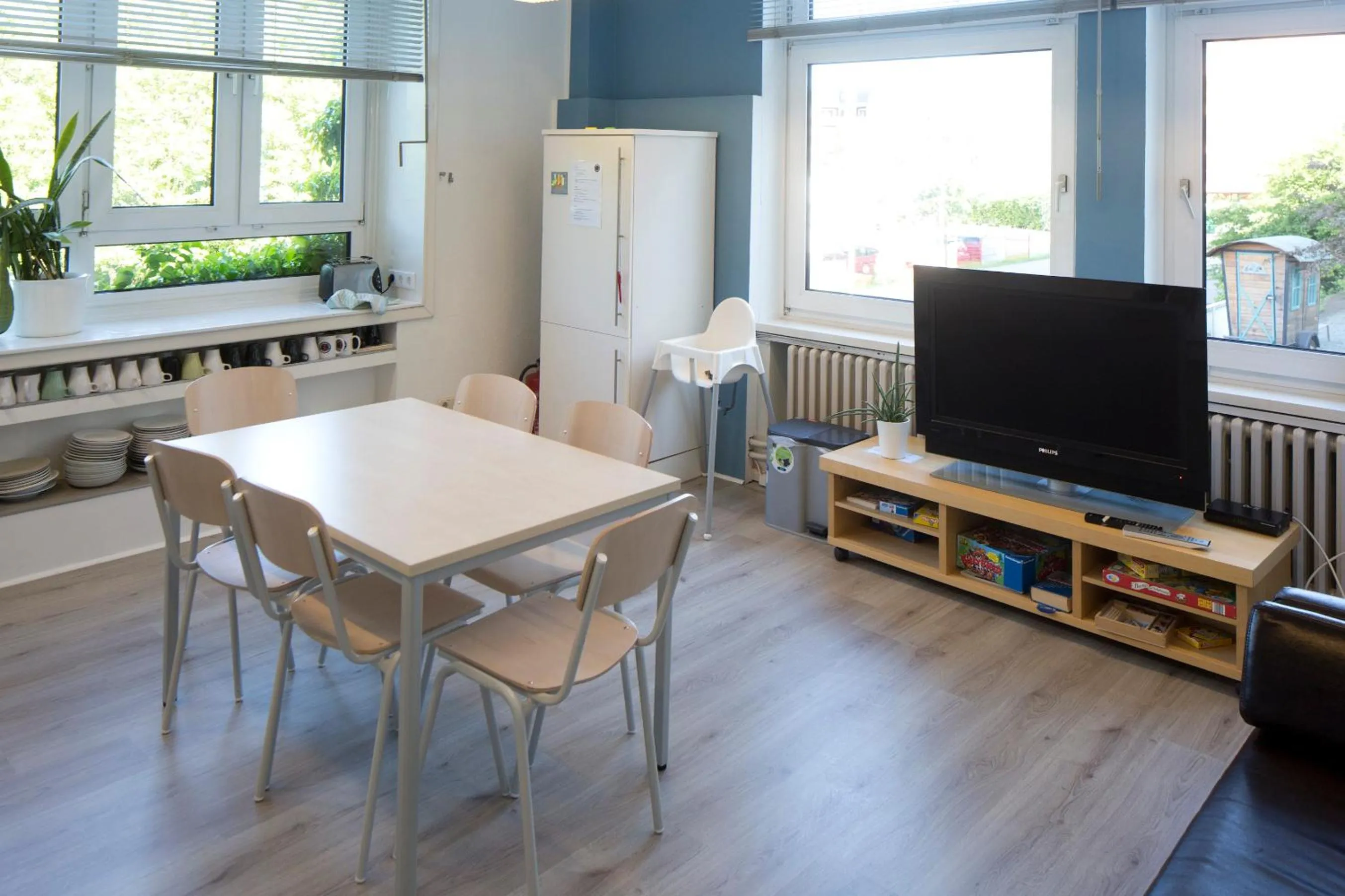 Communal kitchen in Flensbed Hotel & Hostel