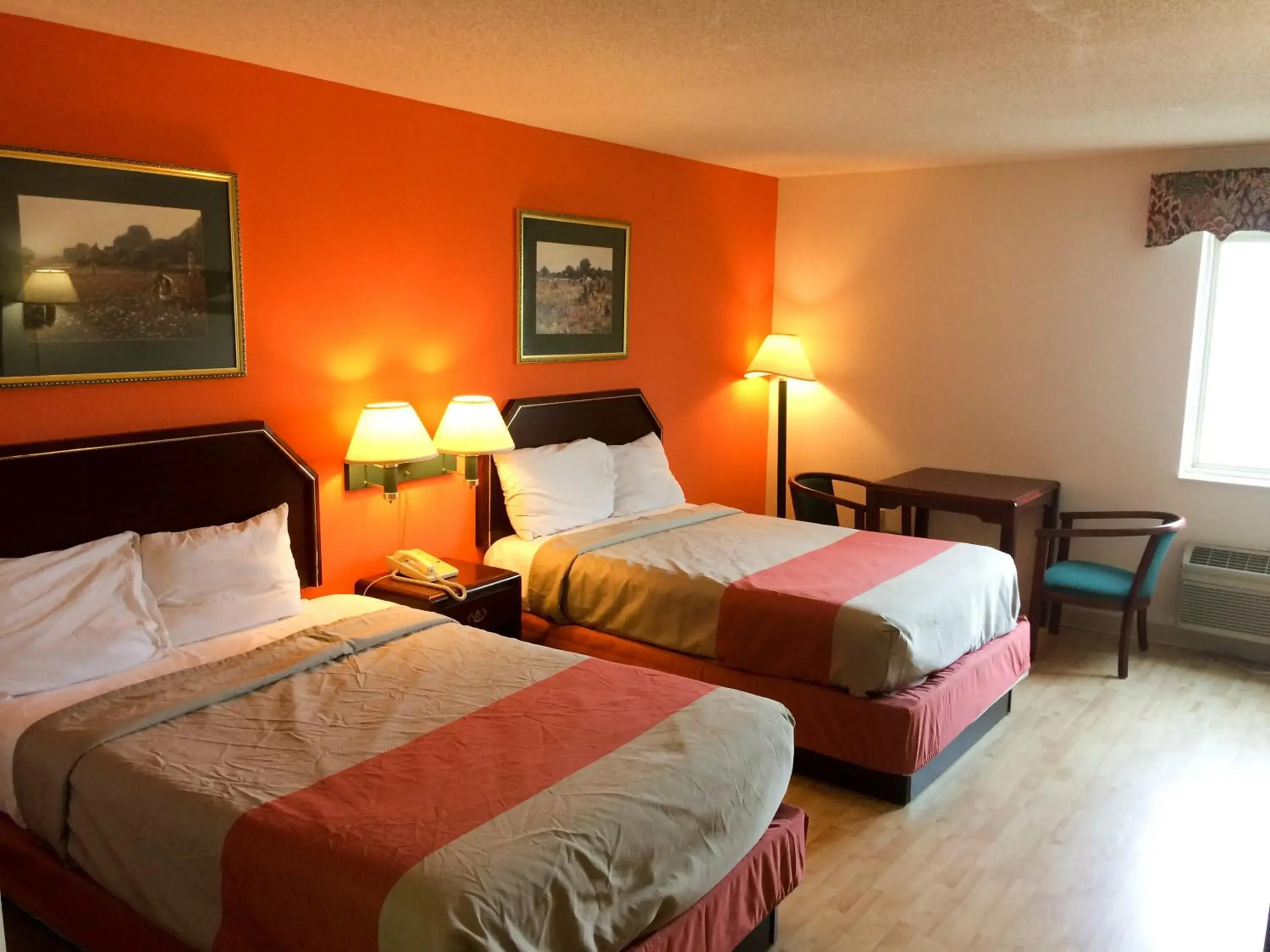 Bedroom, Bed in Motel 6-Harrisburg, PA - Hershey North Bedroom, Bed in Motel 6-Harrisburg, PA - Hershey North