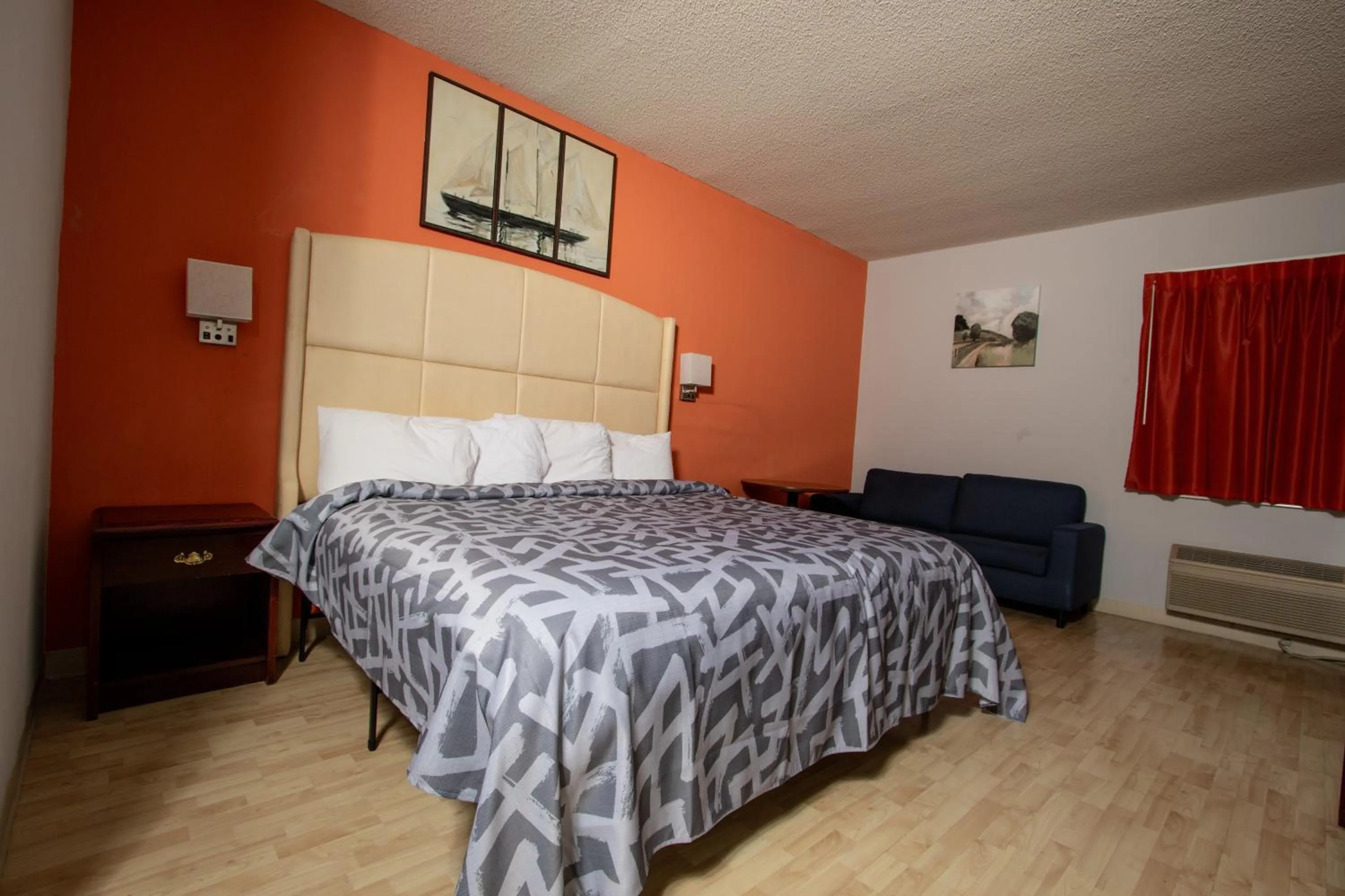 Bedroom, Bed in Motel 6-Harrisburg, PA - Hershey North