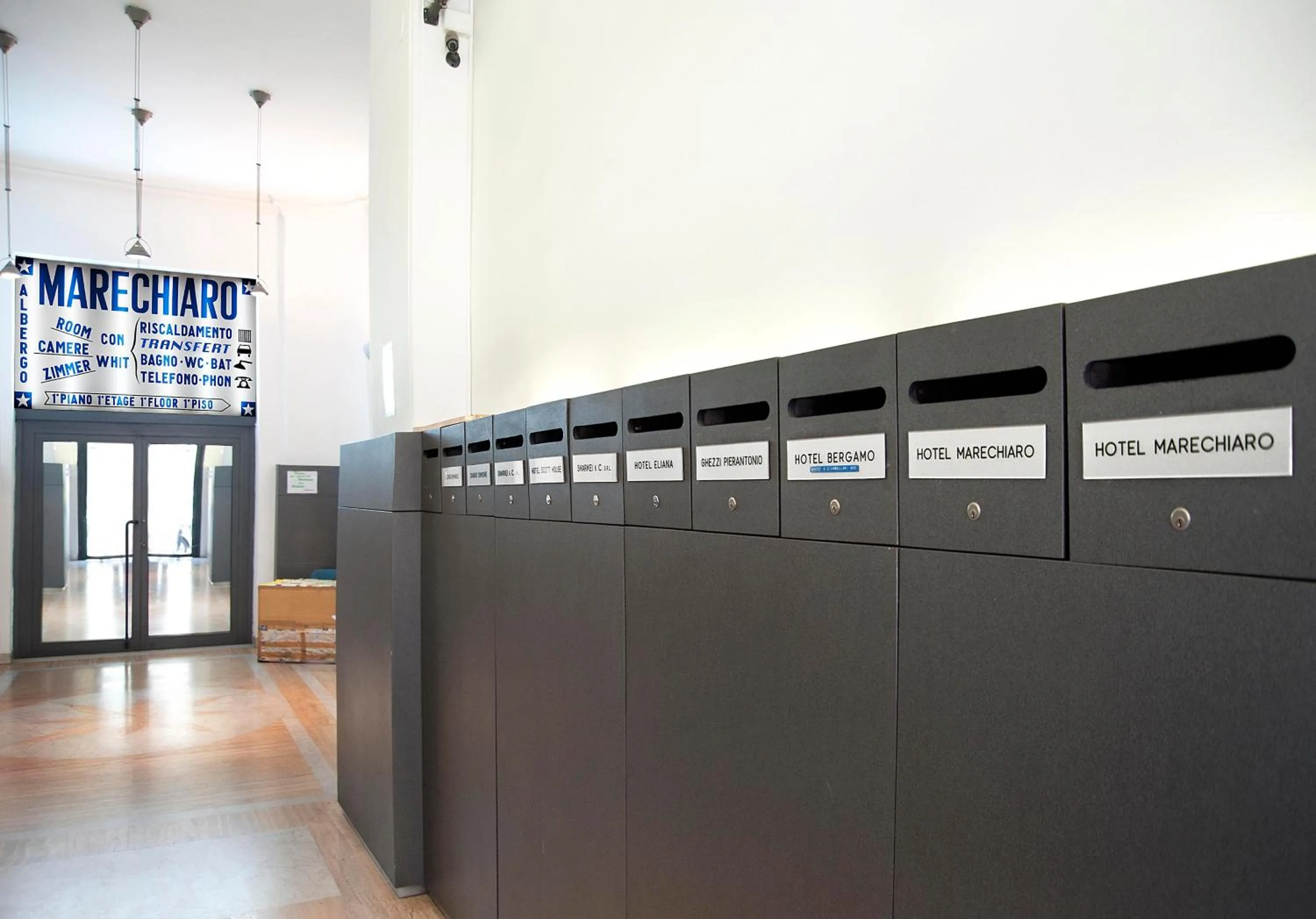 Facade/entrance in Albergo Marechiaro