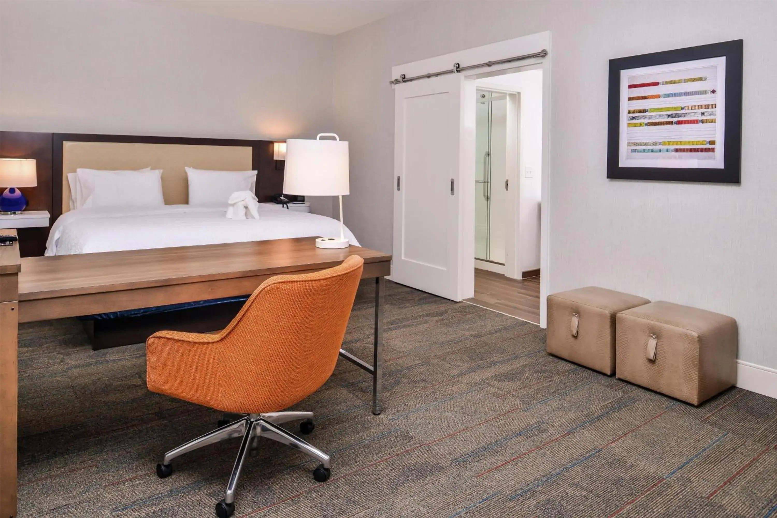 Bedroom, Bed in Hampton Inn Benson Bedroom, Bed in Hampton Inn Benson