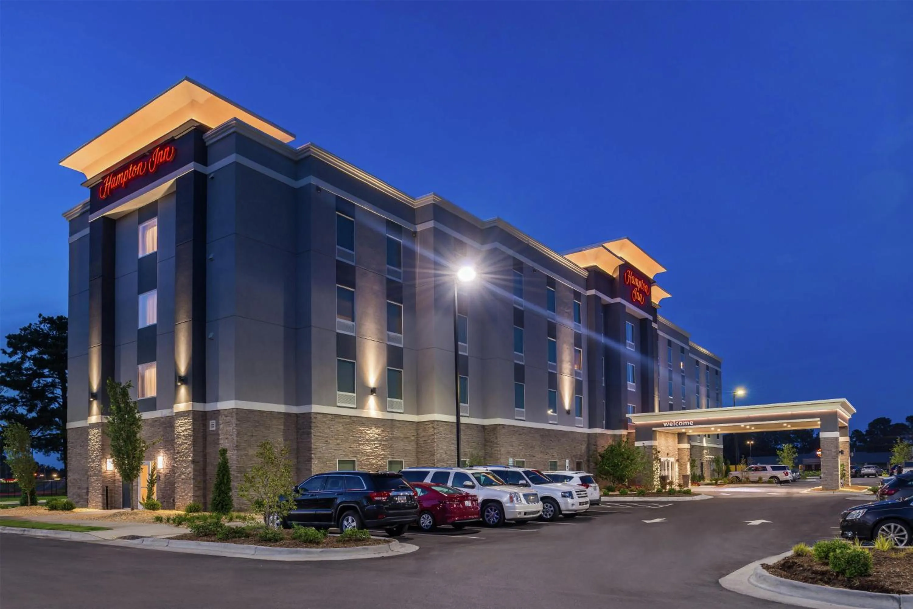 Property building in Hampton Inn Benson