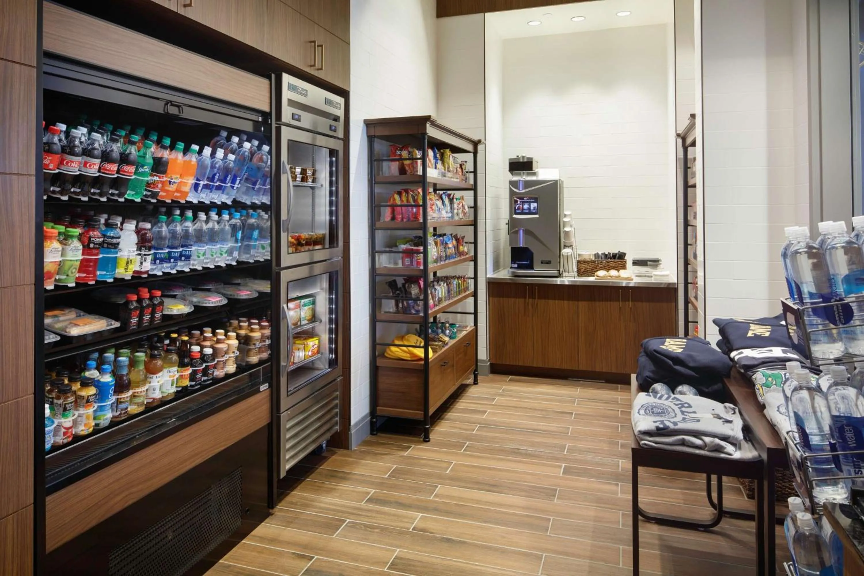 Restaurant/places to eat in Embassy Suites by Hilton South Bend