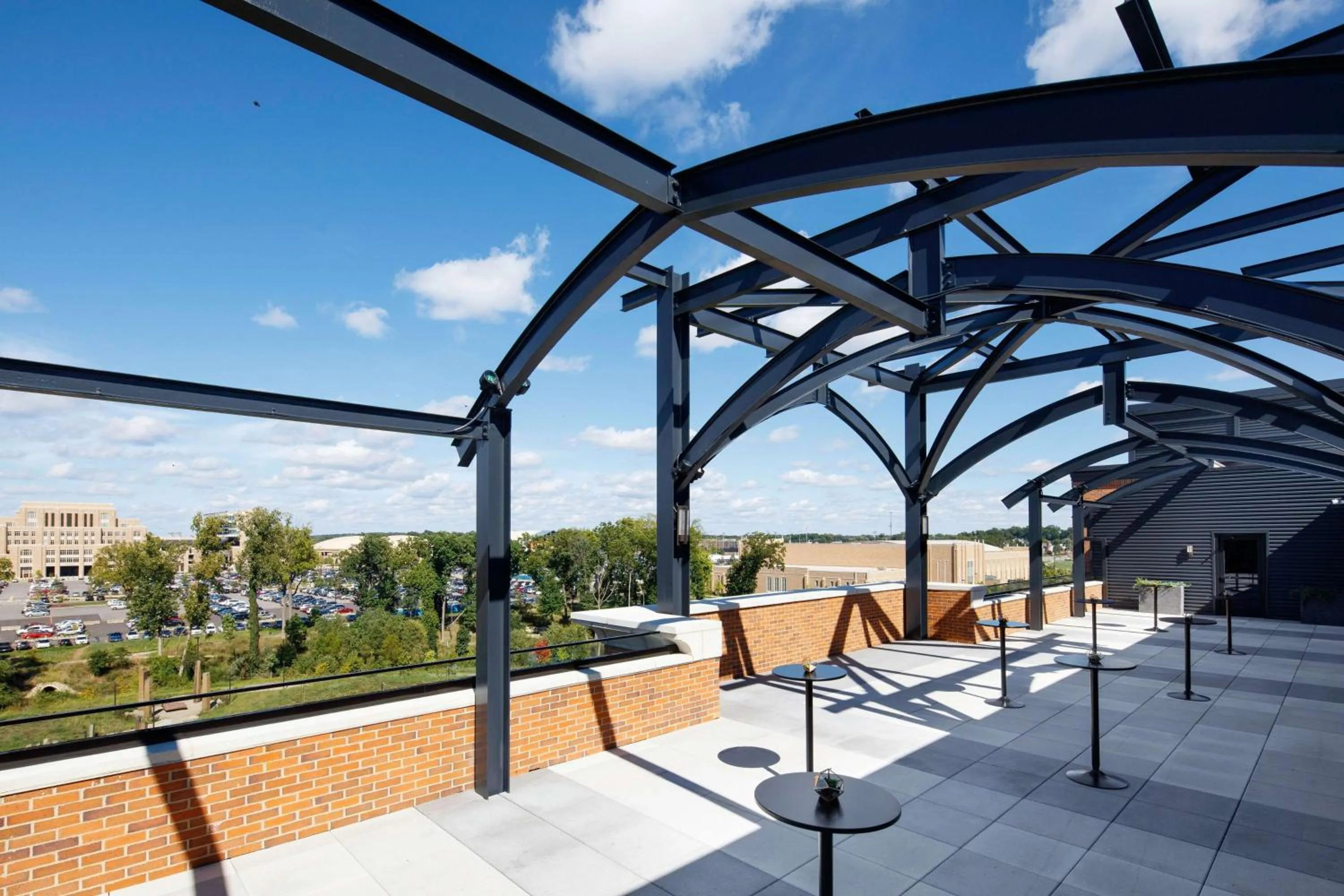 Patio in Embassy Suites by Hilton South Bend