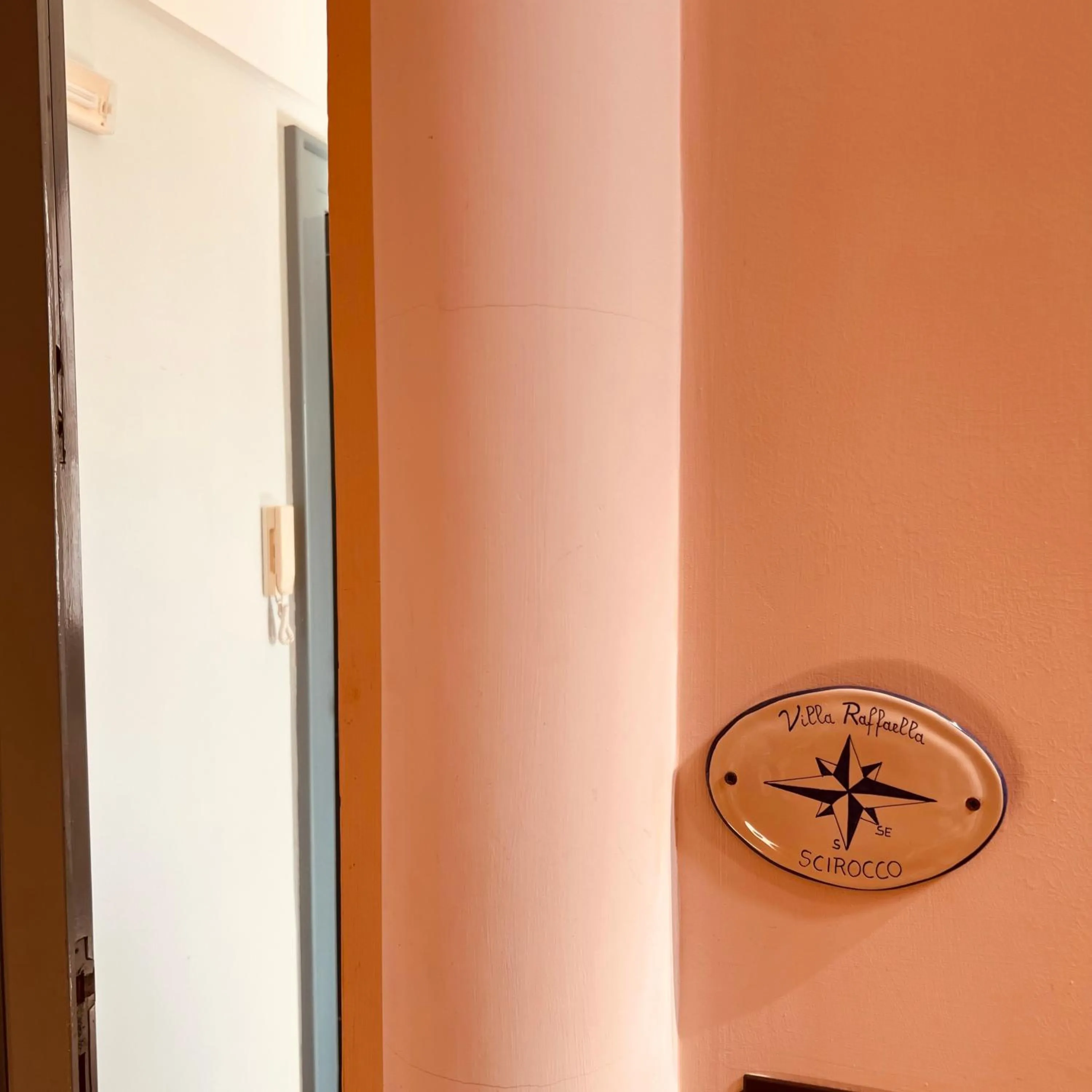 Facade/entrance in Villa Raffaella