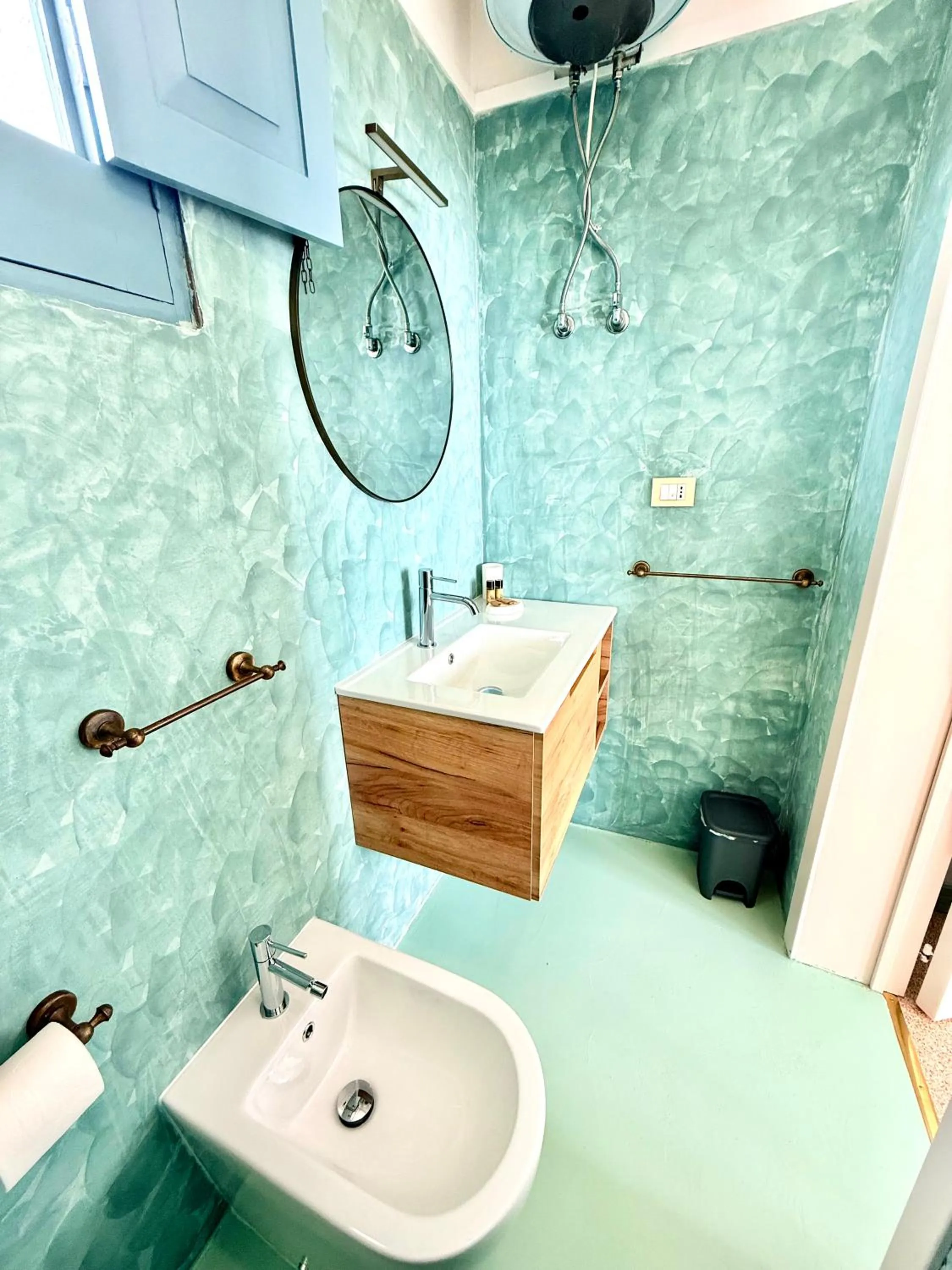 Shower in Villa Raffaella