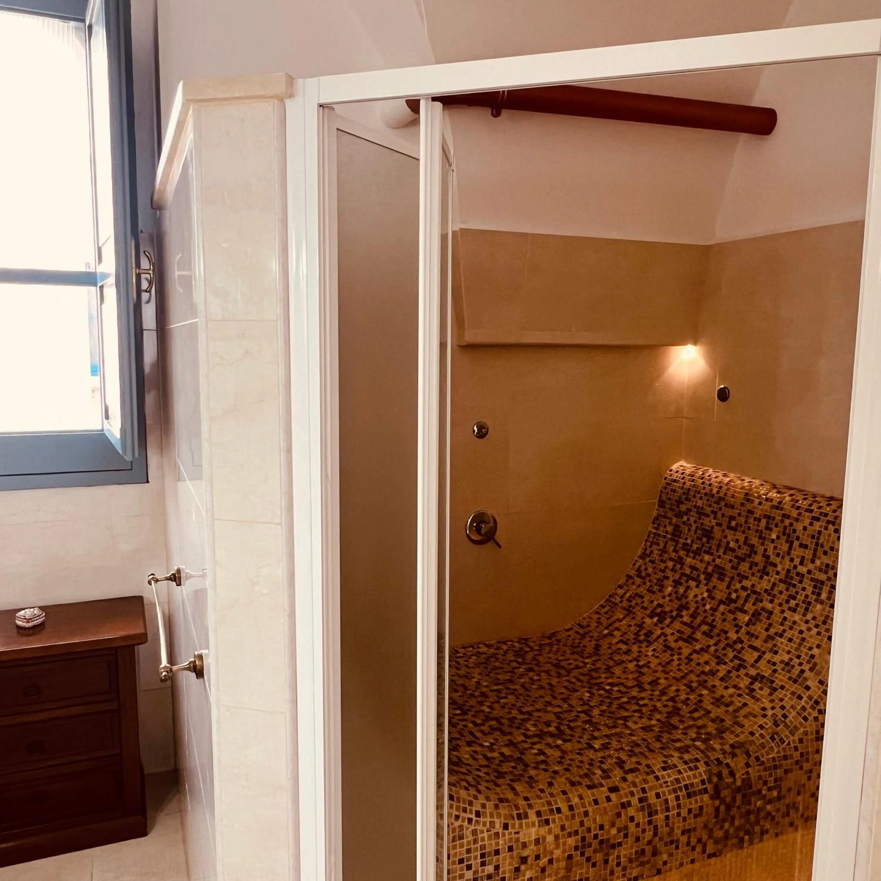 Shower in Villa Raffaella