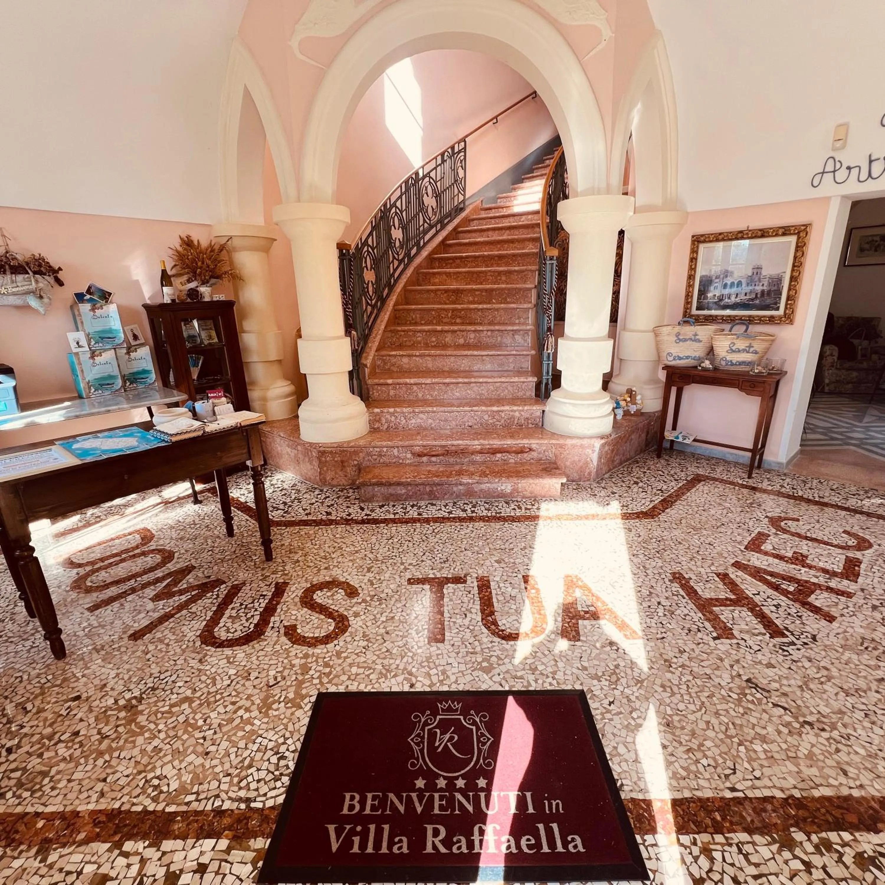 Facade/entrance in Villa Raffaella