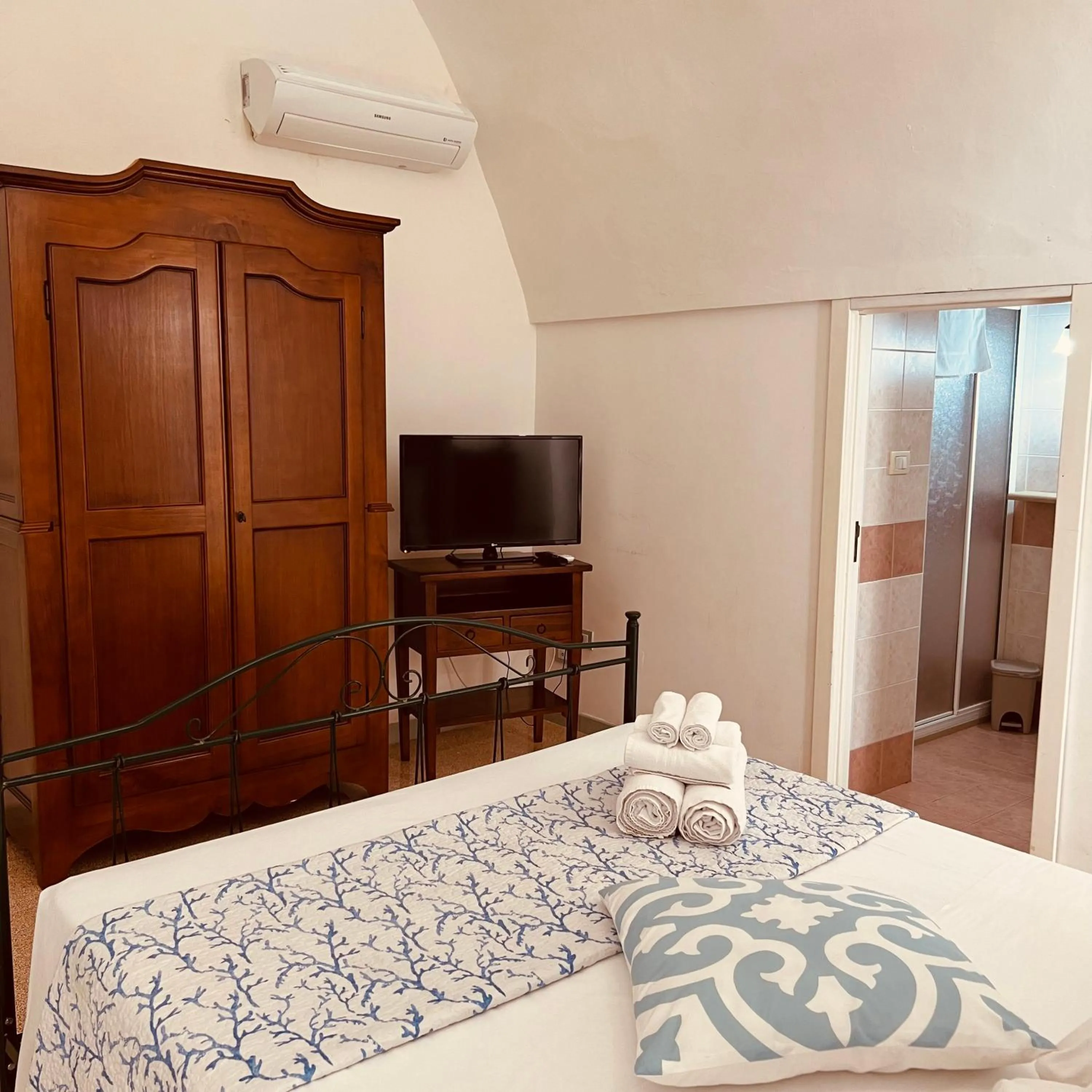 Bed in Villa Raffaella