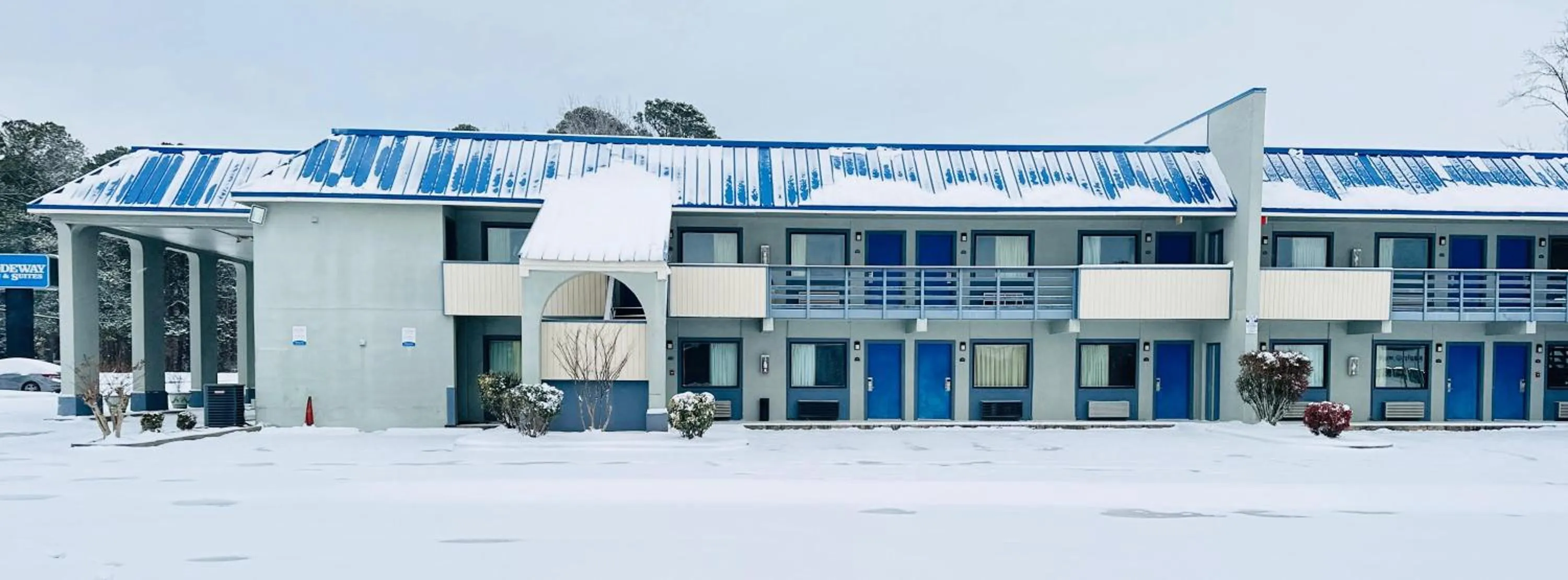 Property building in Rodeway Inn & Suites Plymouth Hwy 64