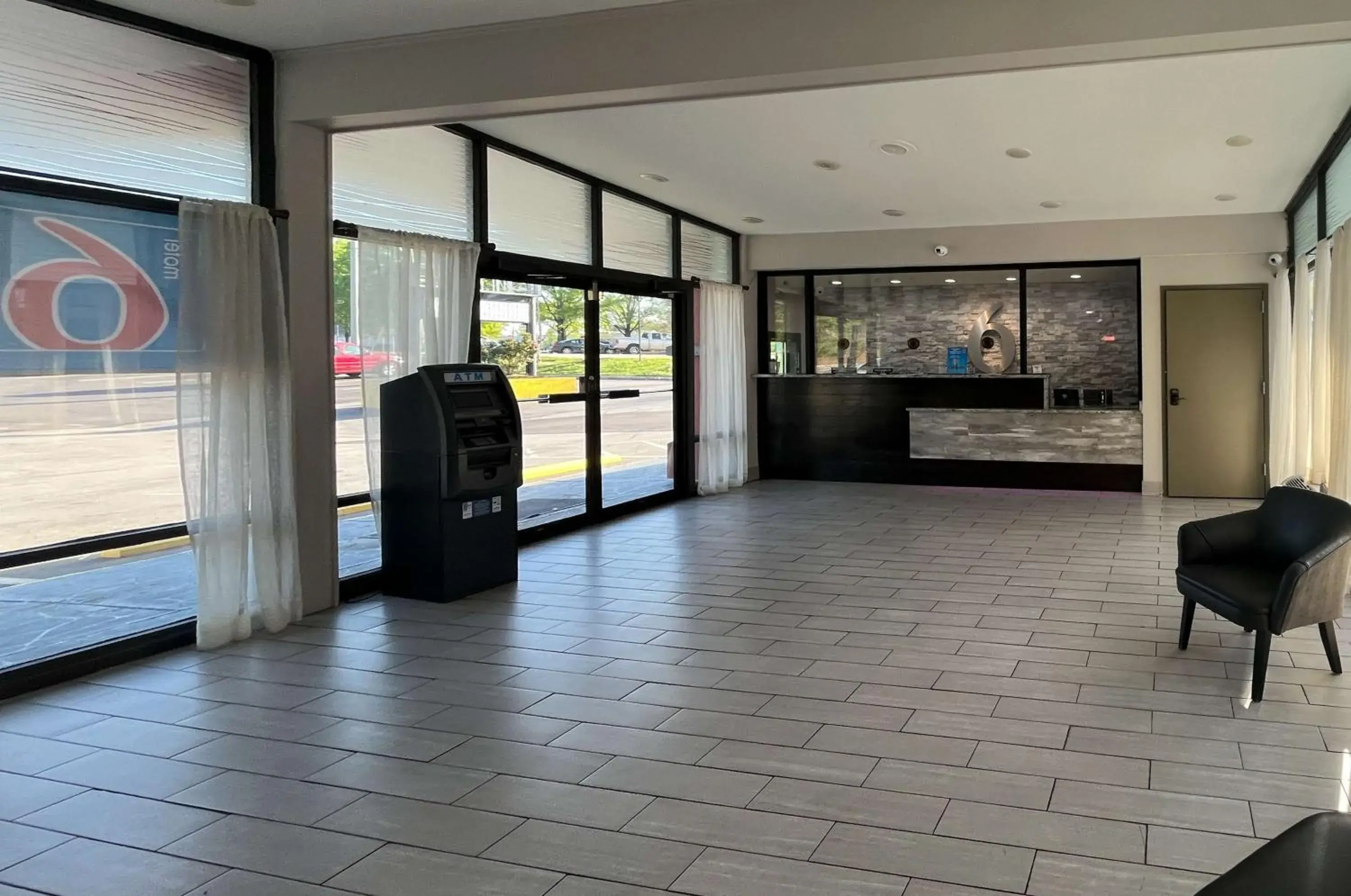 Lobby or reception in Motel 6 Raleigh, NC – Downtown South Lobby or reception in Motel 6 Raleigh, NC – Downtown South