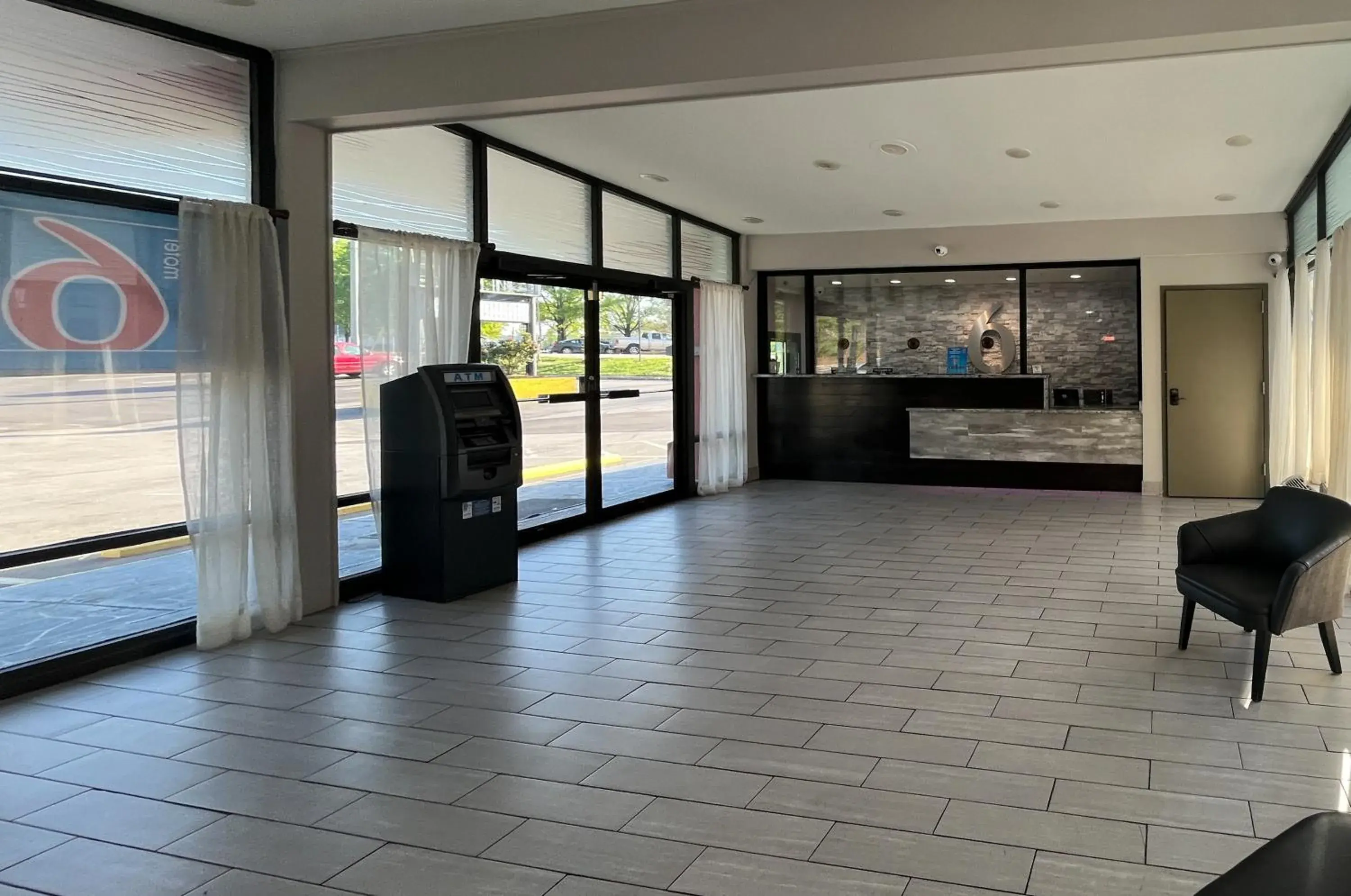 Lobby or reception in Motel 6 Raleigh, NC – Downtown South Lobby or reception in Motel 6 Raleigh, NC – Downtown South