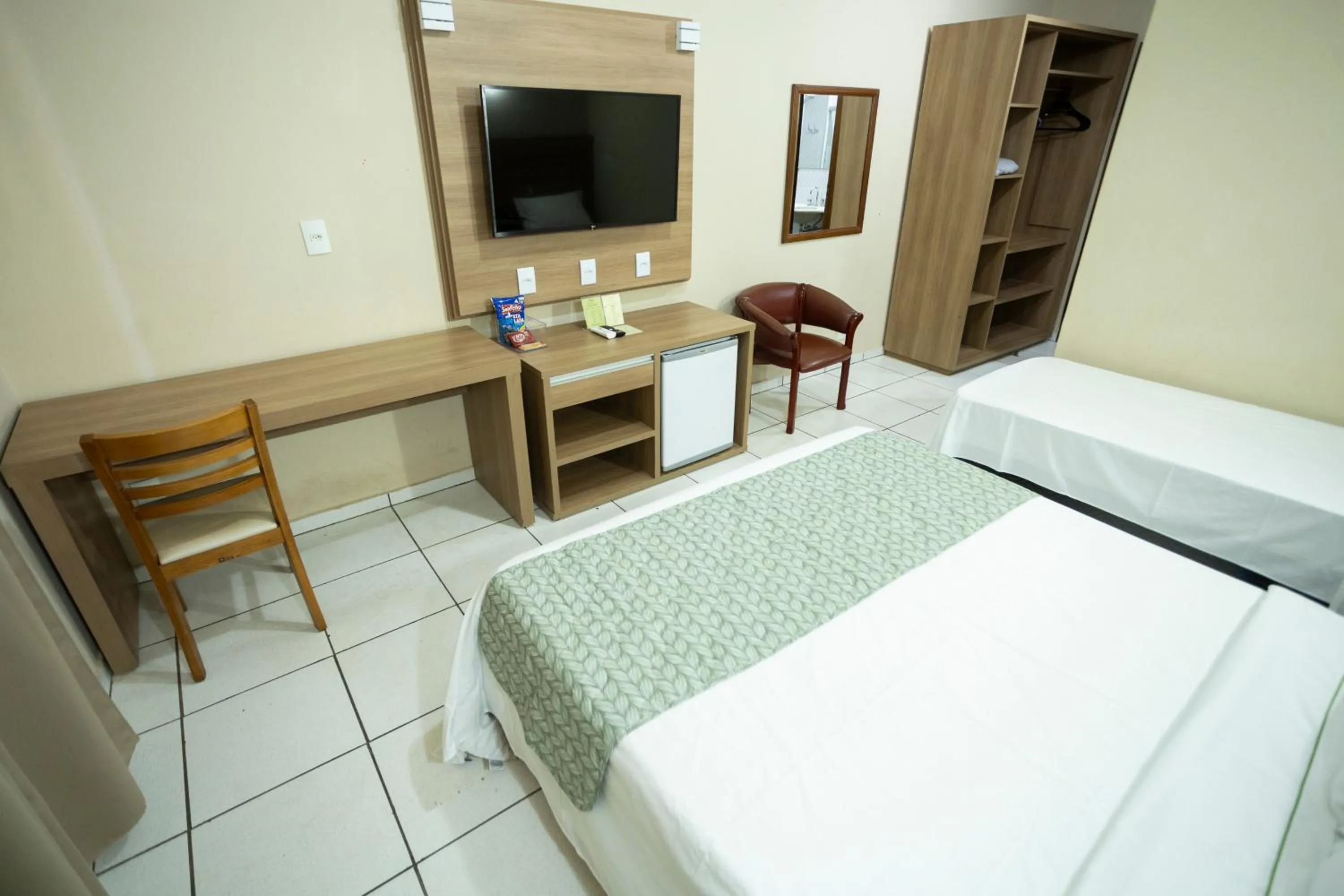 Bedroom, Bed in Hotel Dona Beja